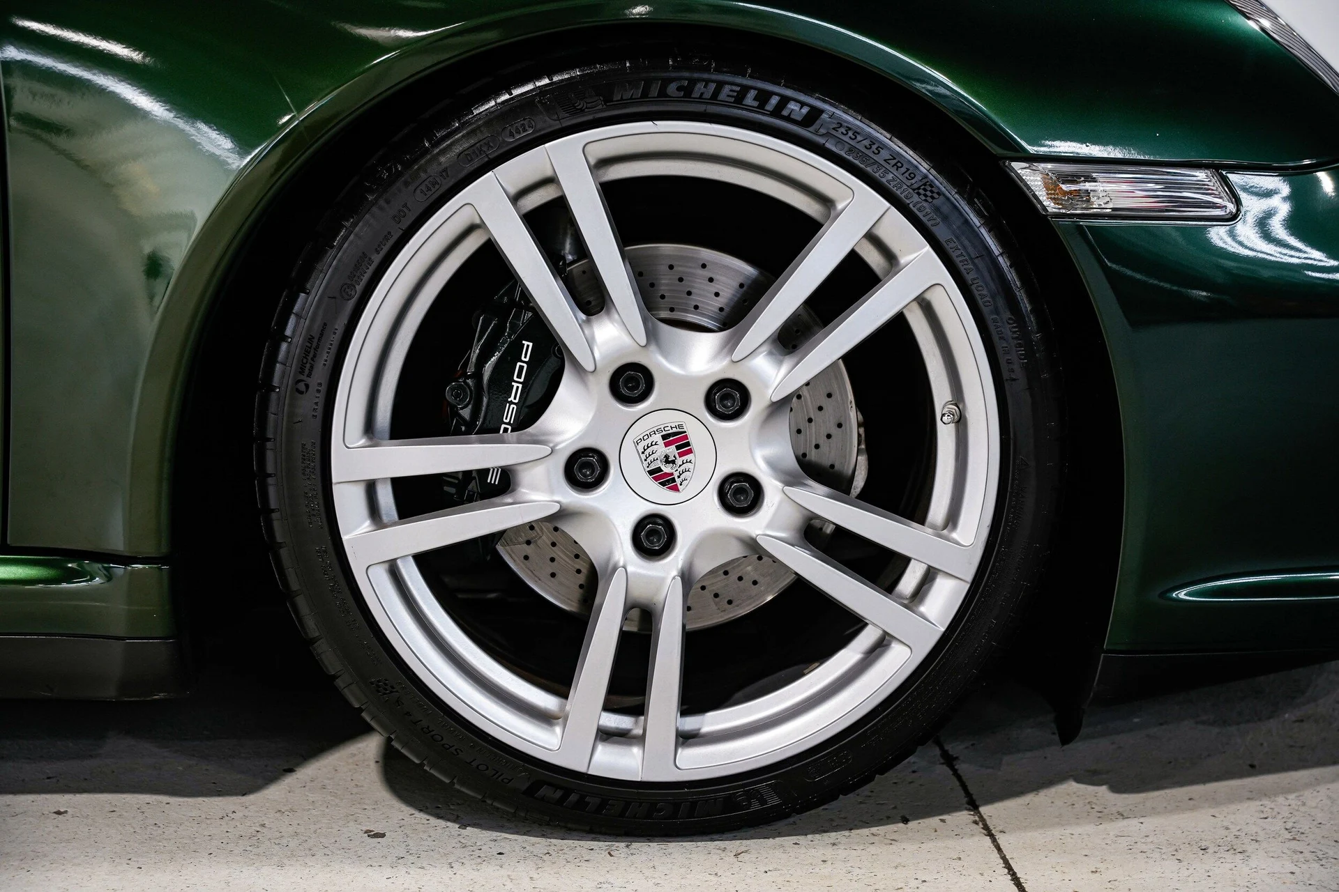 mph044_3288623882_3ea3c4eb40ecbf3b349fde68b73dd900x_fd1531b4e7