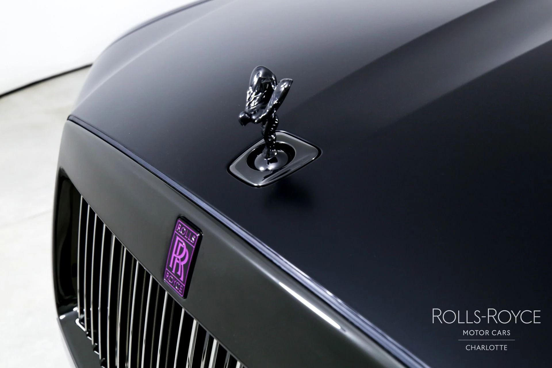 mph044_3289978844_Used_2024_Rolls_Royce_Black_Badge_Ghost_1743777574_1468321dbe