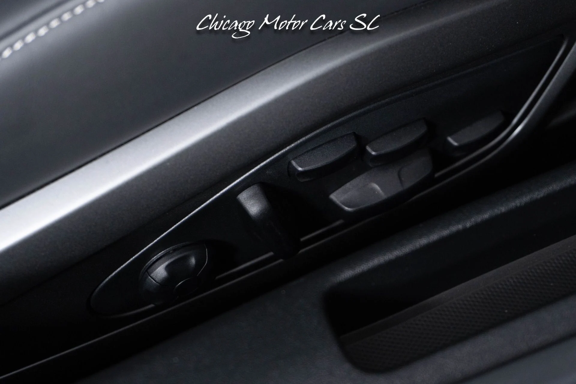 mph044_3301758796_13540_p45_l_826bd86dab