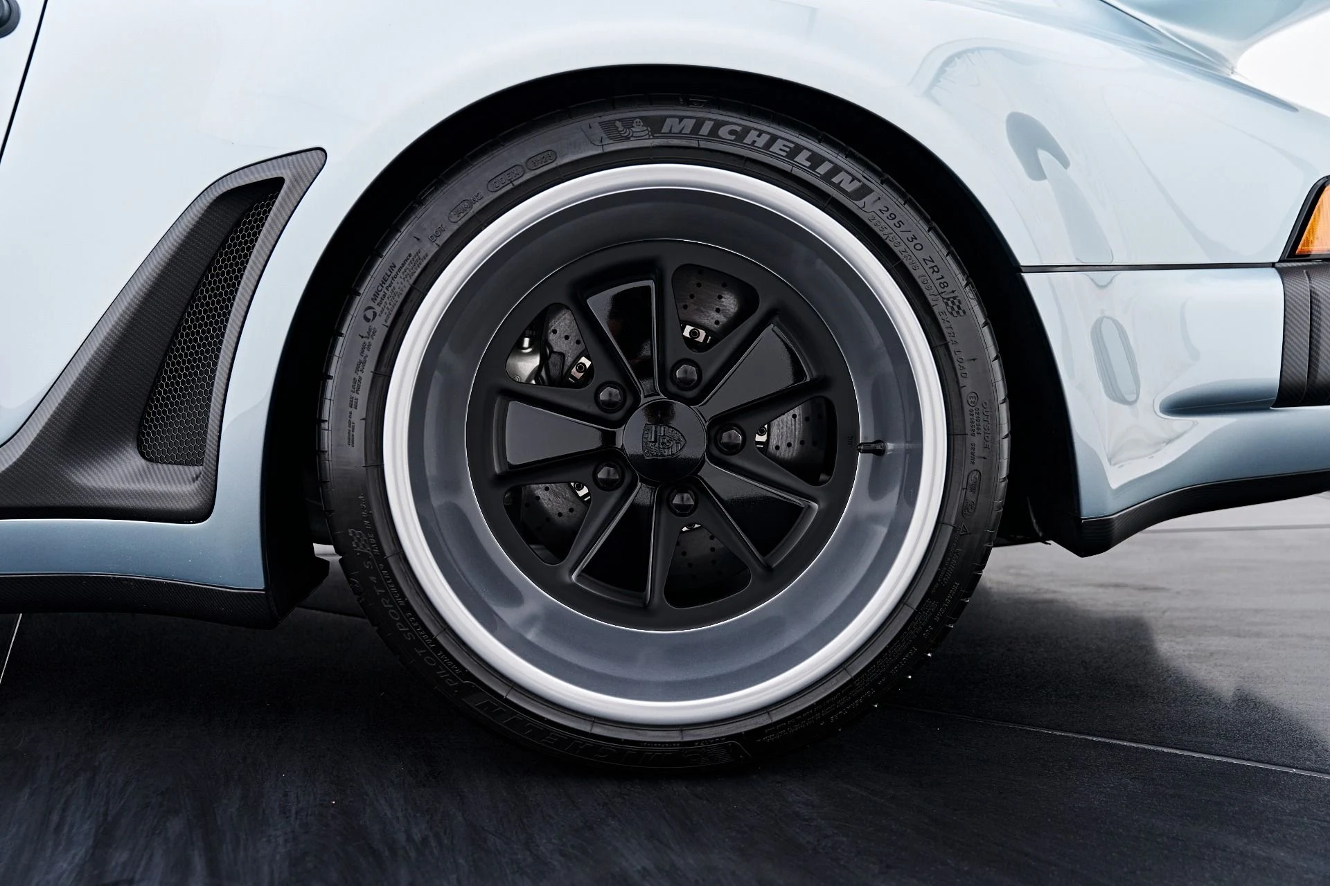 mph044_3316135413_Used_1990_Porsche_911_1789729668_effd2801a2