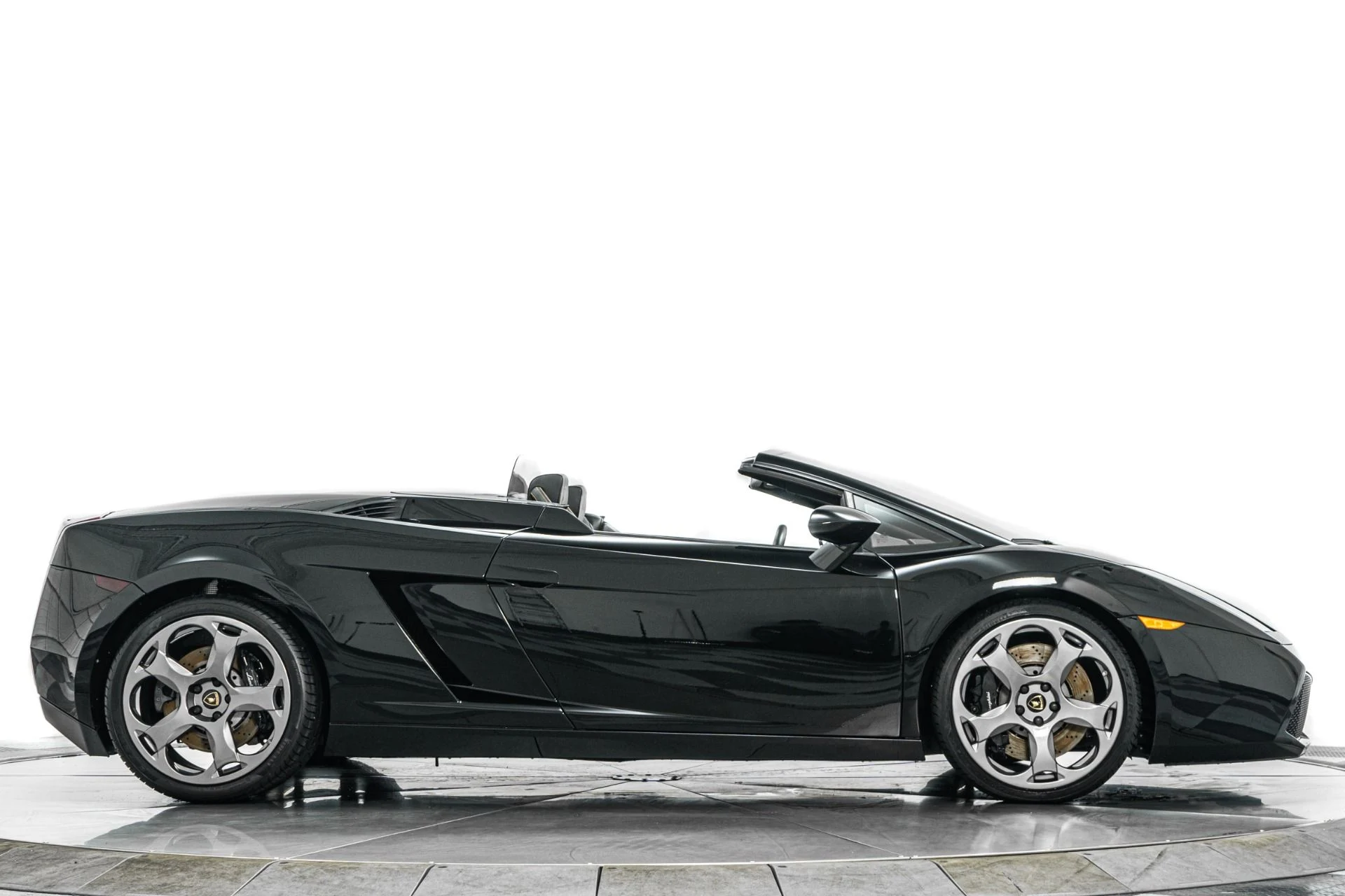 mph044_3319973384_Used_2008_Lamborghini_Gallardo_Spyder_Low_Miles_Black_on_Black_1781882524_66389b7c4f