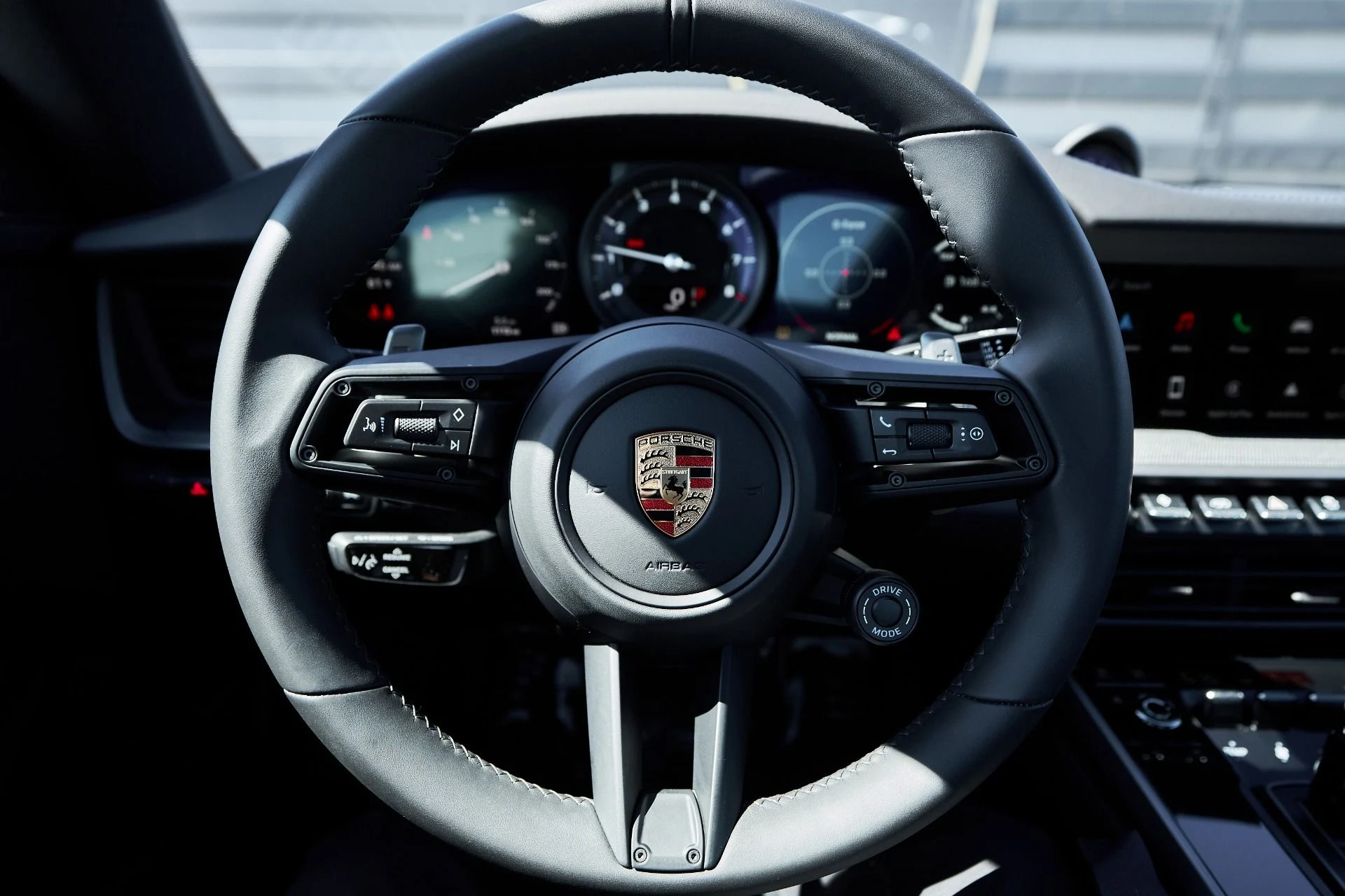 mph044_3322373569_Used_2024_Porsche_911_Carrera_4_S_1759617601_e27711b908