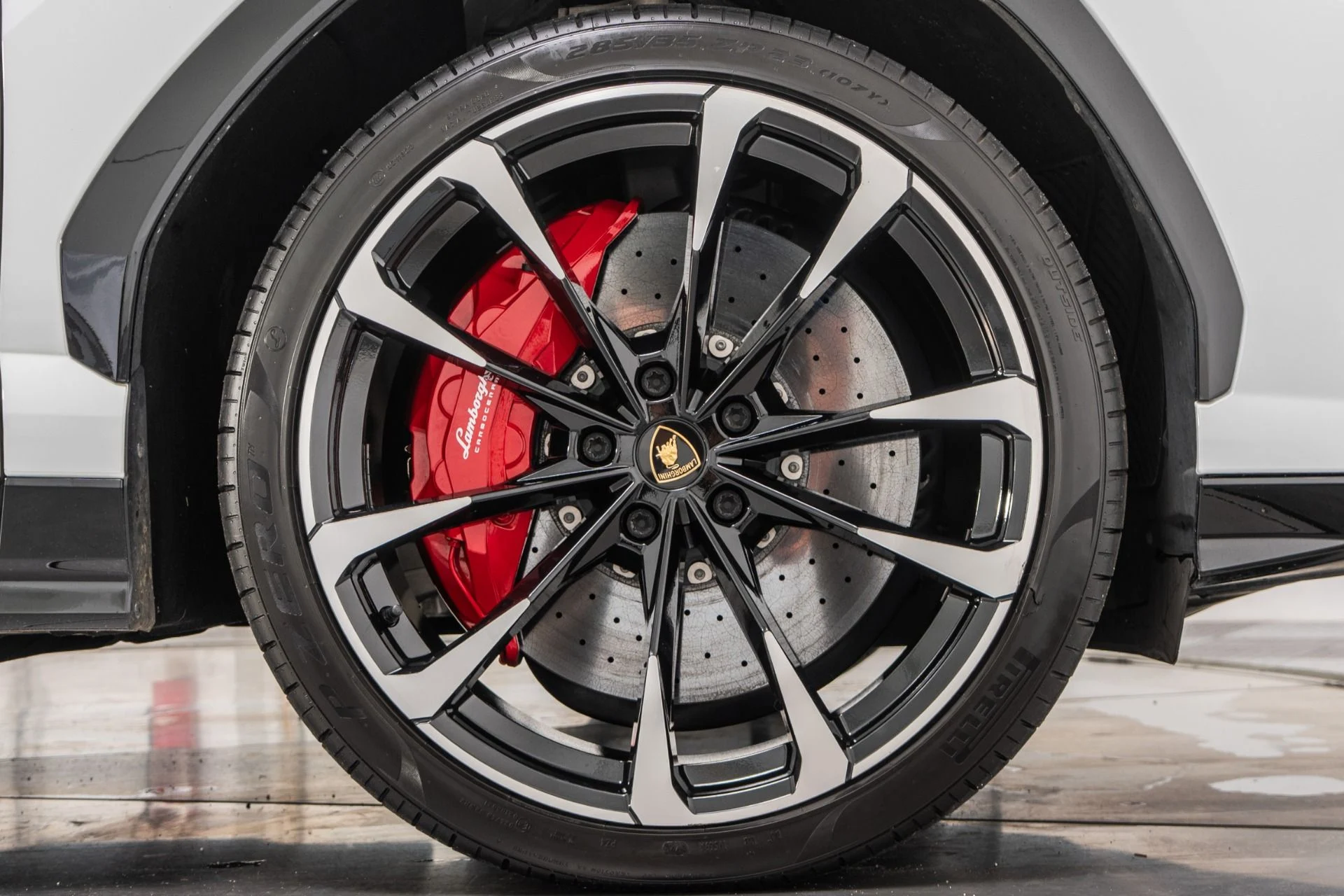 mph044_3327473428_Used_2022_Lamborghini_Urus_1792605260_b559e59d2b