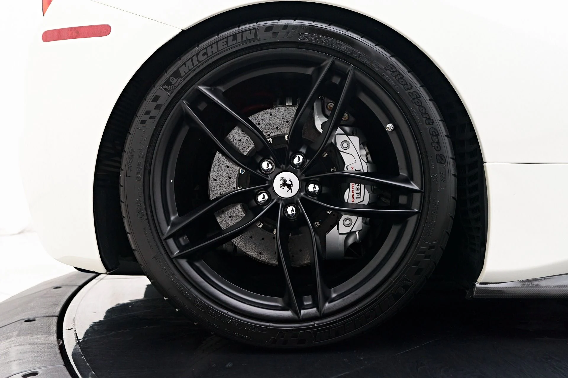 mph044_3332648856_Used_2017_Ferrari_488_GTB_Base_1755309758_7e01b40caf