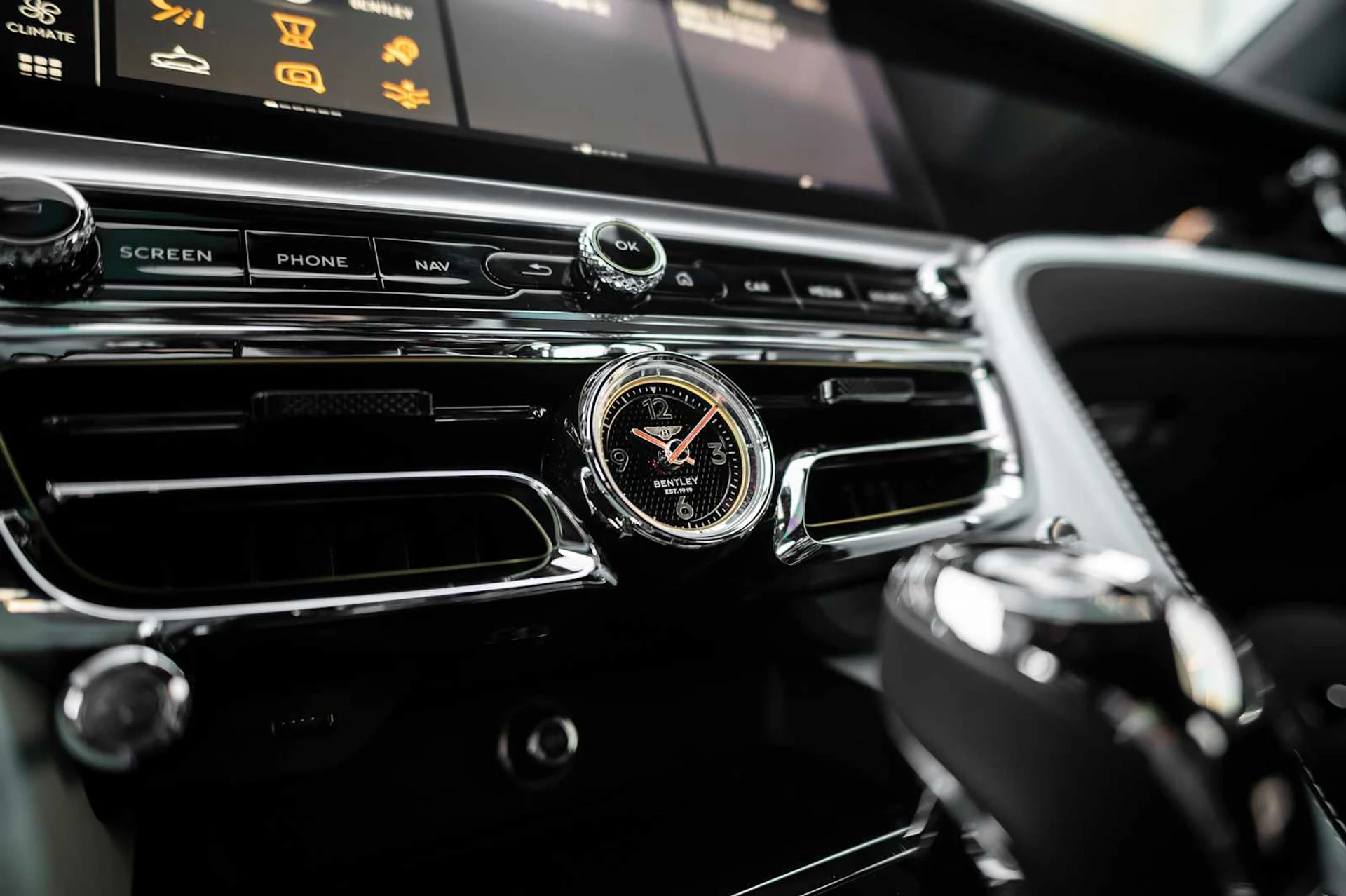 mph044_3335685836_6ec4a7f87a607cae693c387fffaba149x_6e37eee0dd