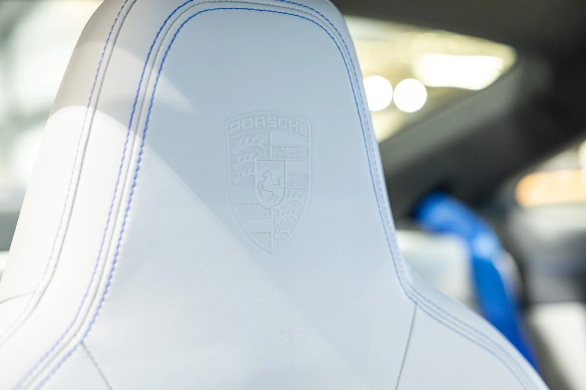 mph044_3336729806_r_Q_2cd1afc176