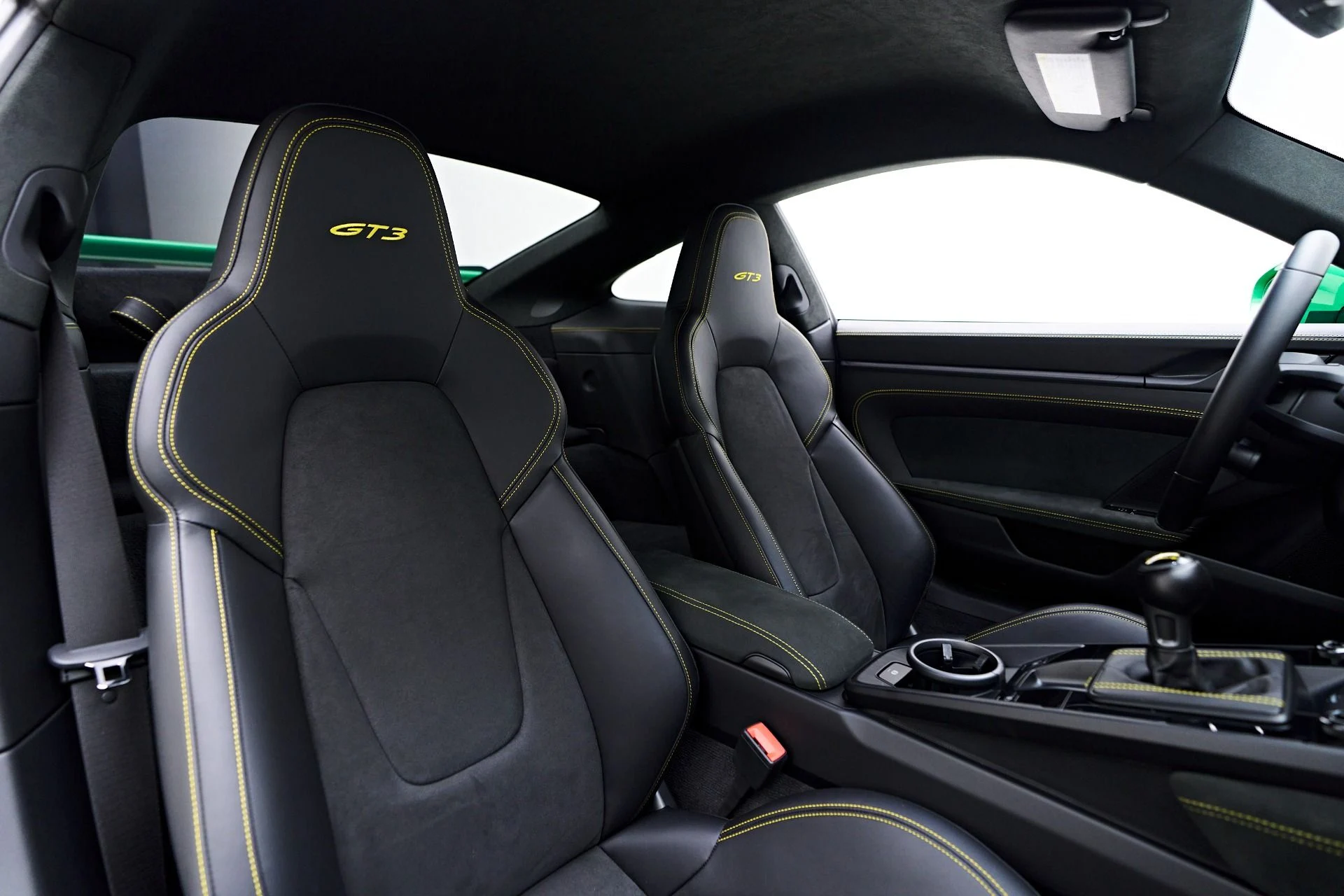 mph044_3336829931_Used_2022_Porsche_911_GT_3_1763574748_ecbe9a7f35