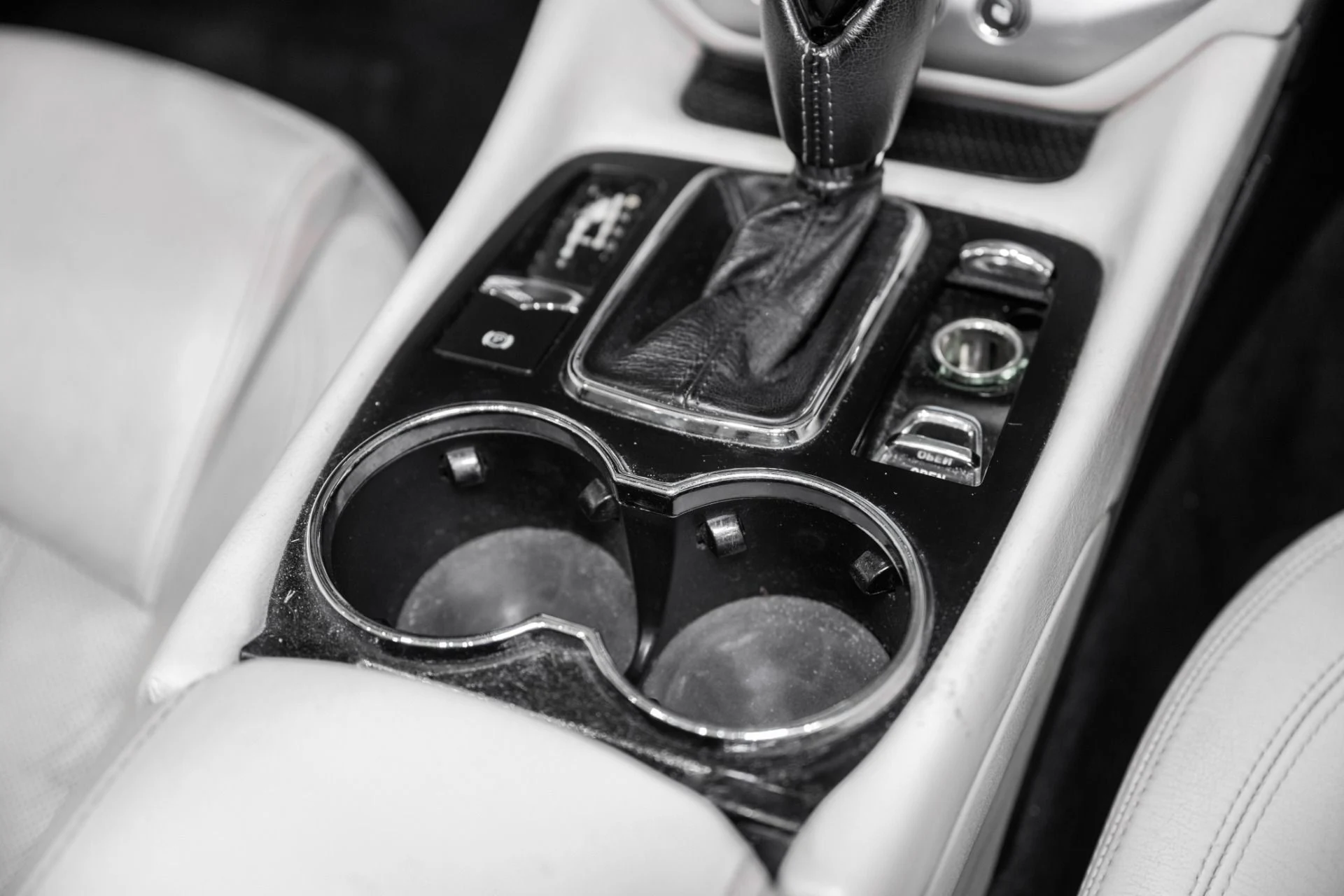 mph044_333875953_Used_2012_Maserati_Gran_Turismo_1779160431_e1444bc953
