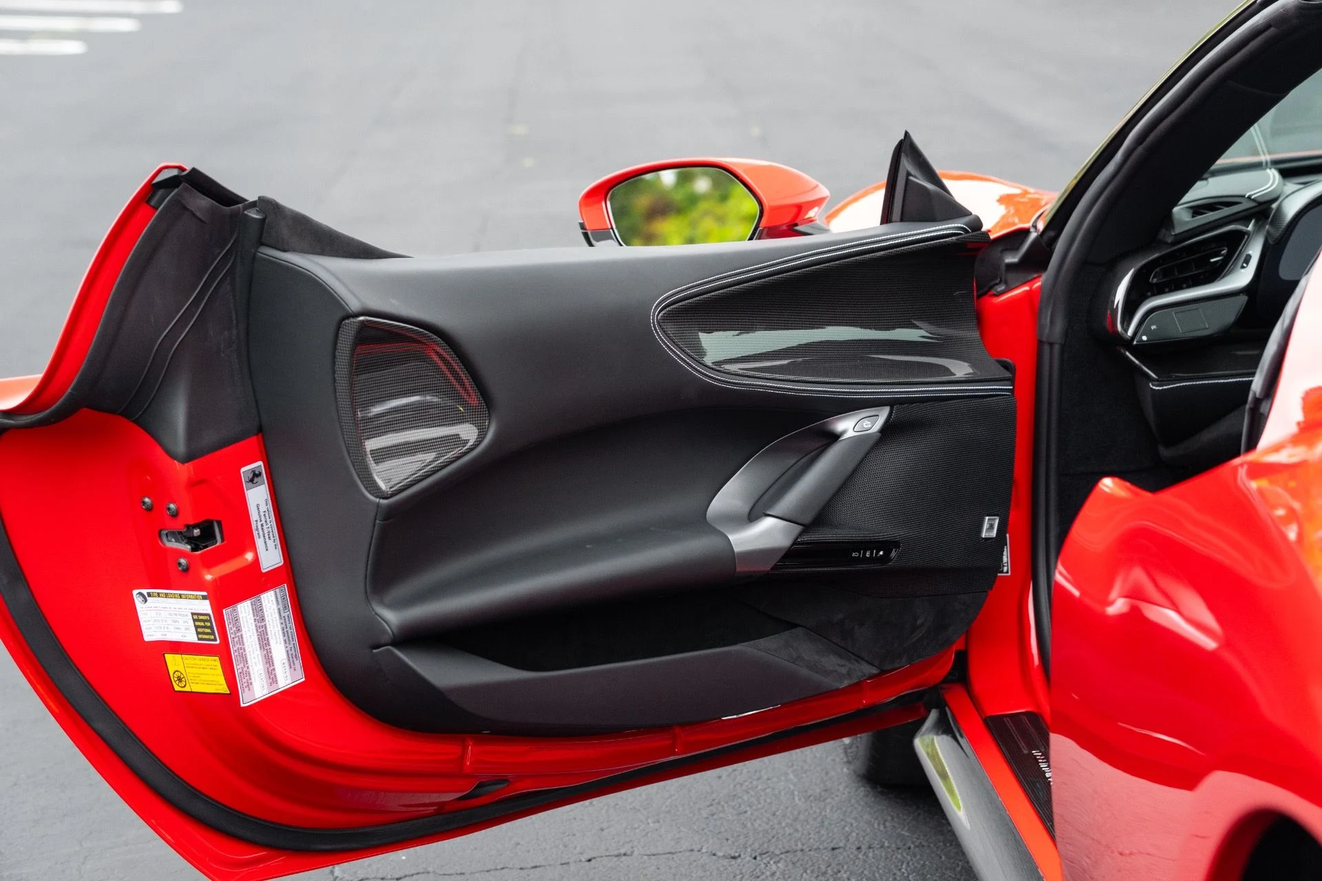 mph044_3338891776_Used_2024_Ferrari_SF_90_Spider_1773805384_8faad933ec