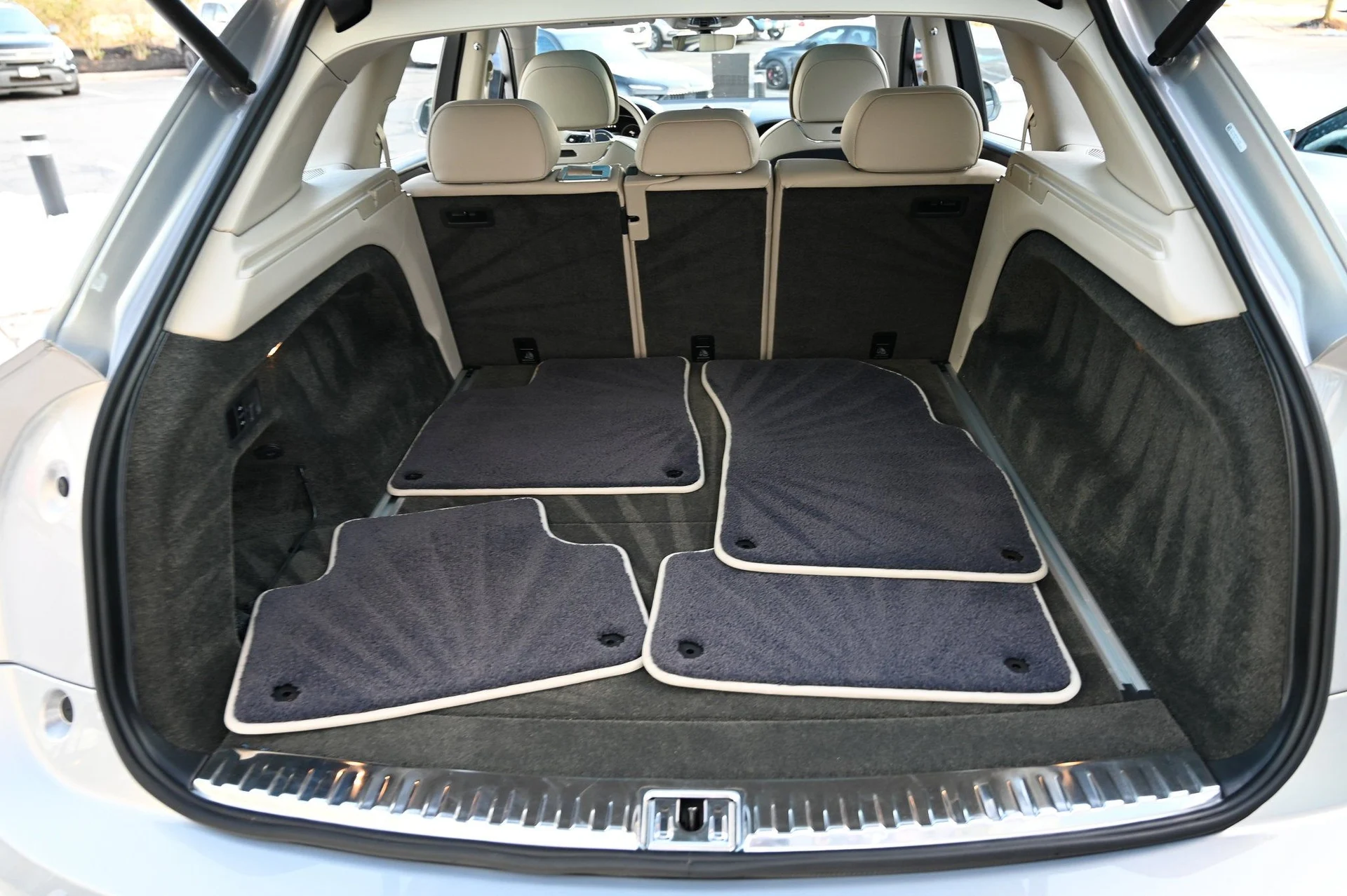 mph044_3348762946_8b6c9e6c37ab4e58a0d13294f177dacb_33a7fa7170