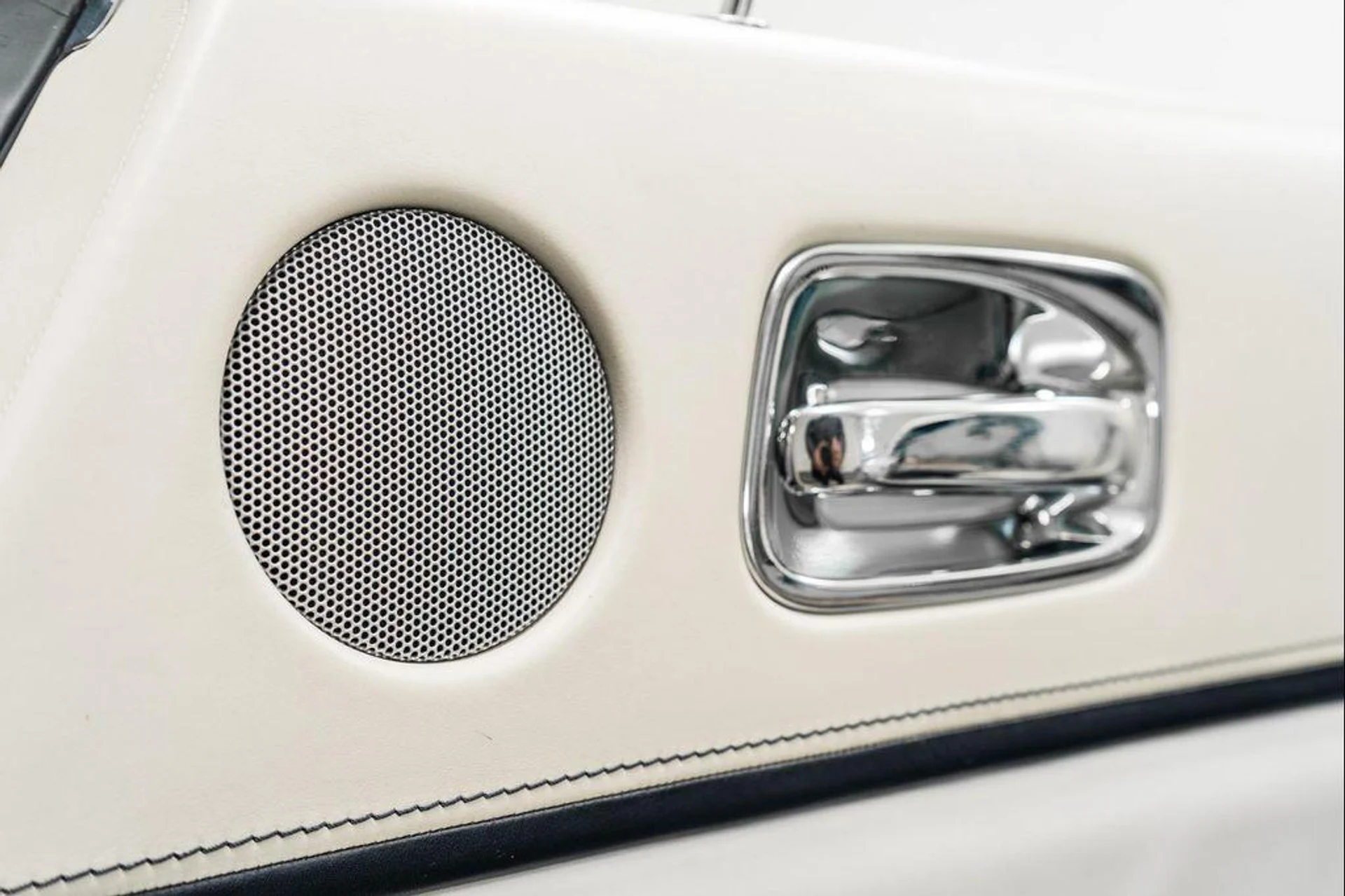 mph044_3354528320_d_T0_F5_C3hjl_A4_Jp1_Rru_I_Td_FR_9_W_Jk_b29755d8a6