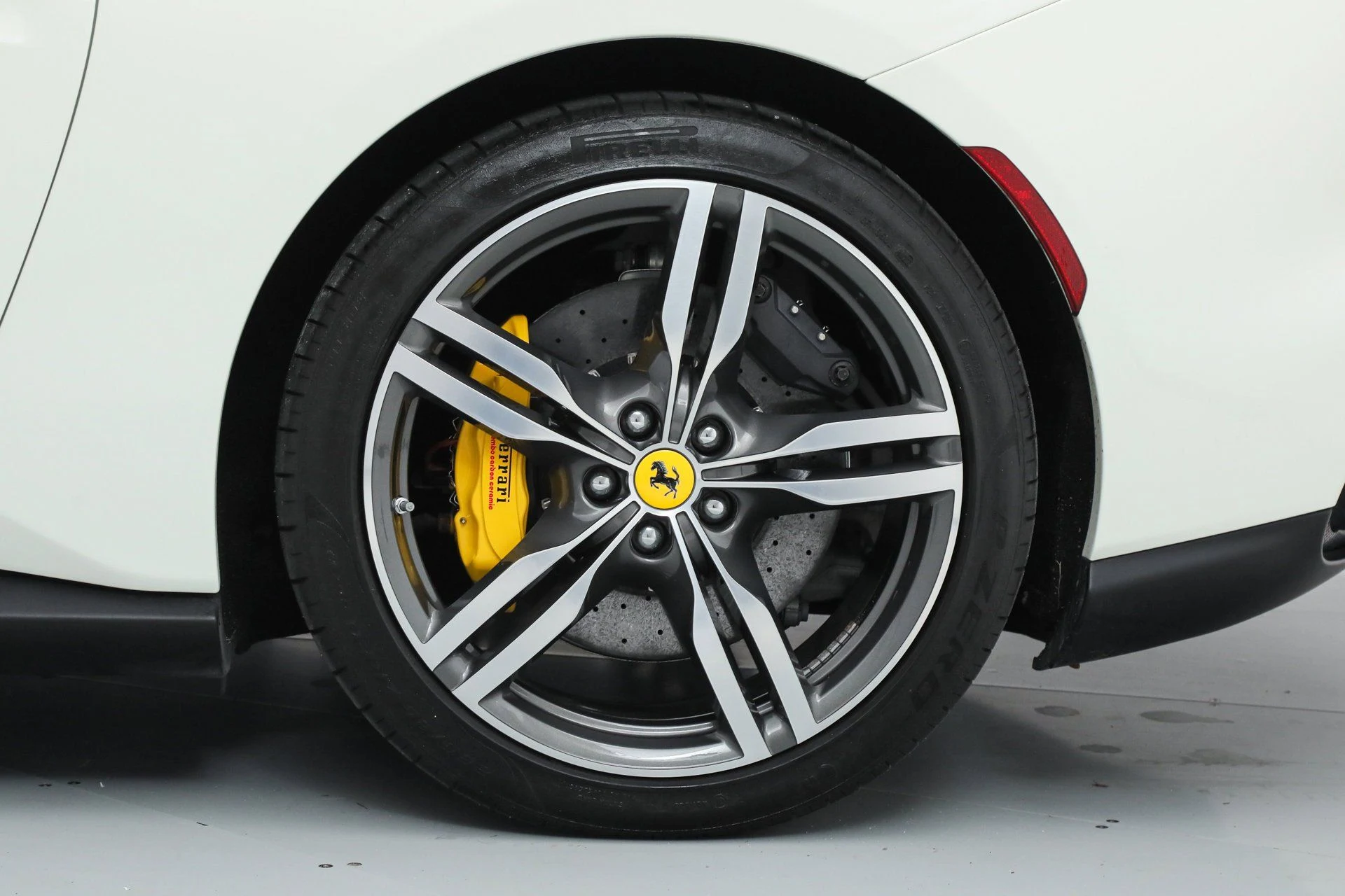 mph044_3356902770_57c0ec21afb2e7232c53bbe57e7e994f_23346e3f35