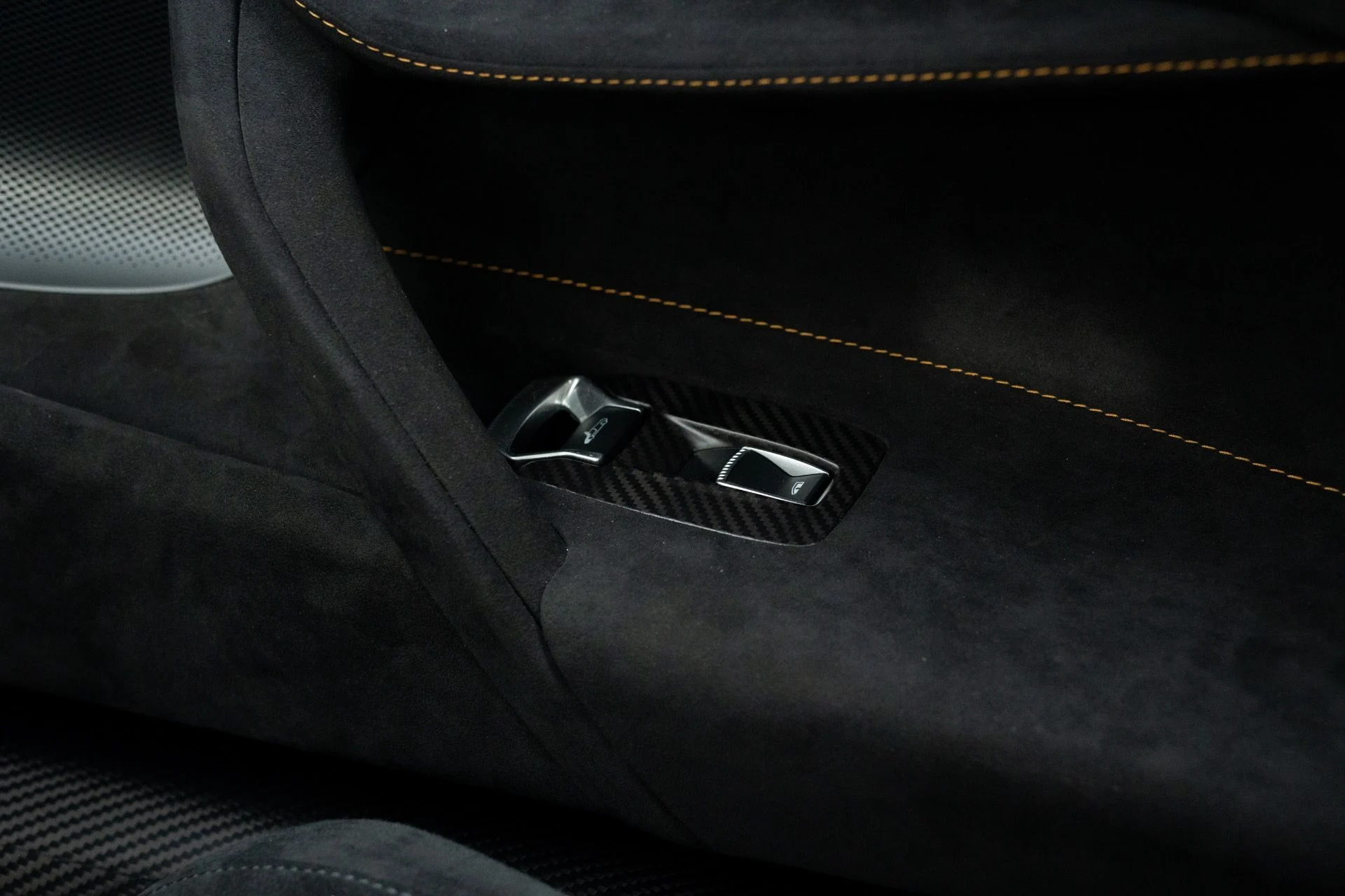 mph044_3375265703_Used_2021_Mc_Laren_765_LT_1757087774_319f8f2f36