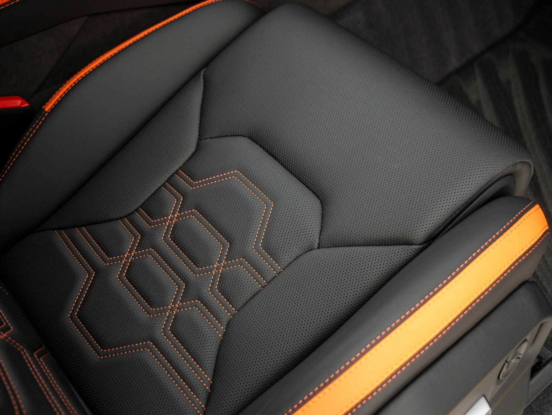 mph044_338777543_45_b115f51b30