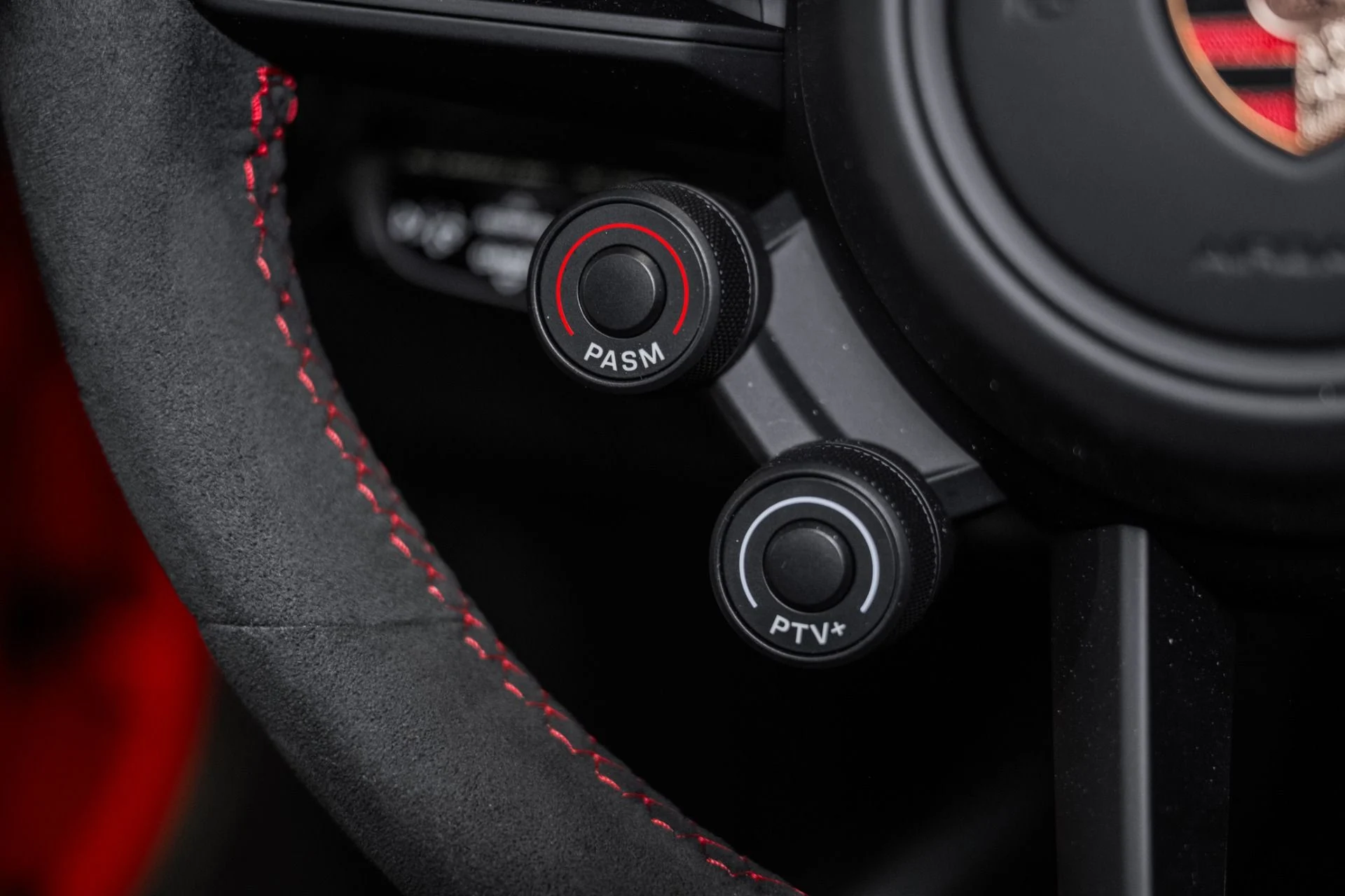 mph044_3399553812_Used_2024_Porsche_911_GT_3_RS_1761665497_721ae8a39e