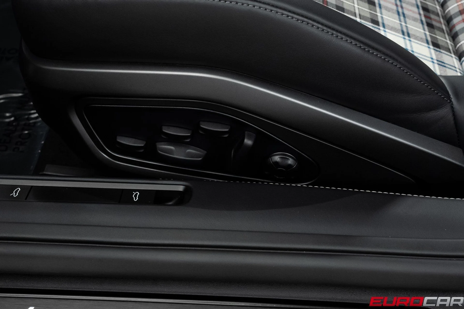 mph044_3405598386_image_45_772018a3a0