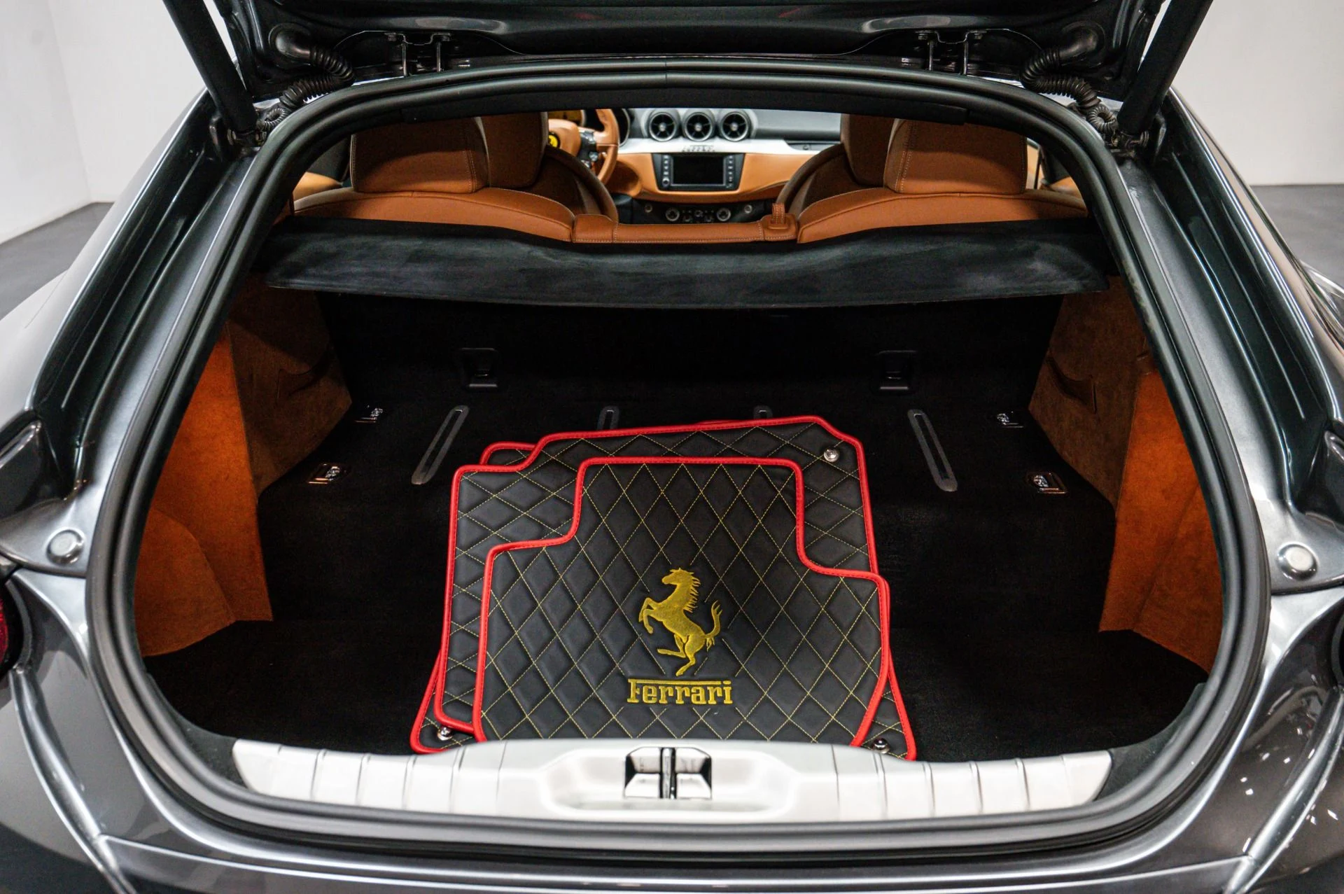 mph044_3412035834_Used_2014_Ferrari_FF_1758753683_bde071fd67
