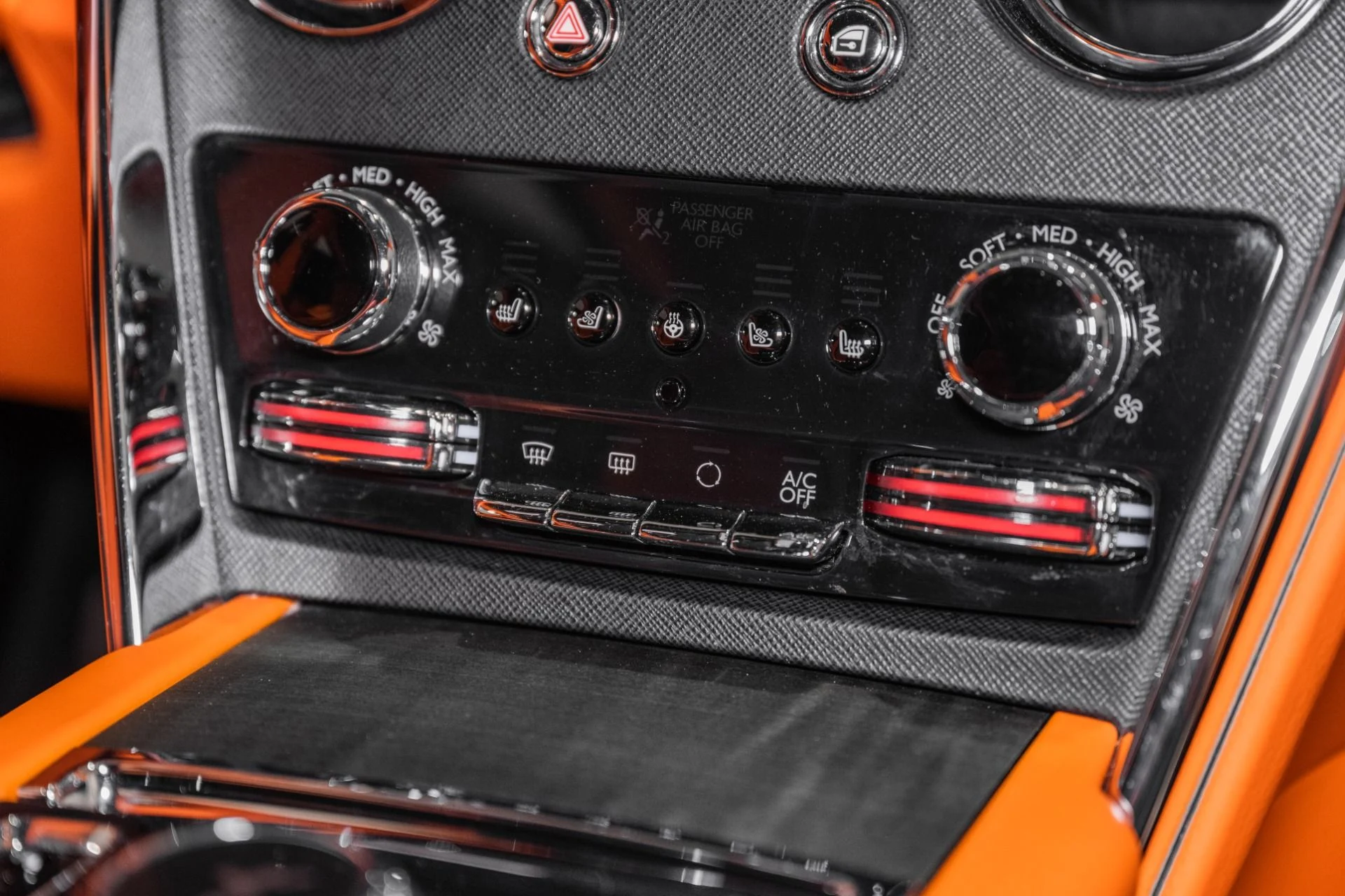 mph044_3412484433_Used_2020_Rolls_Royce_Cullinan_1773160473_7070b48e3b