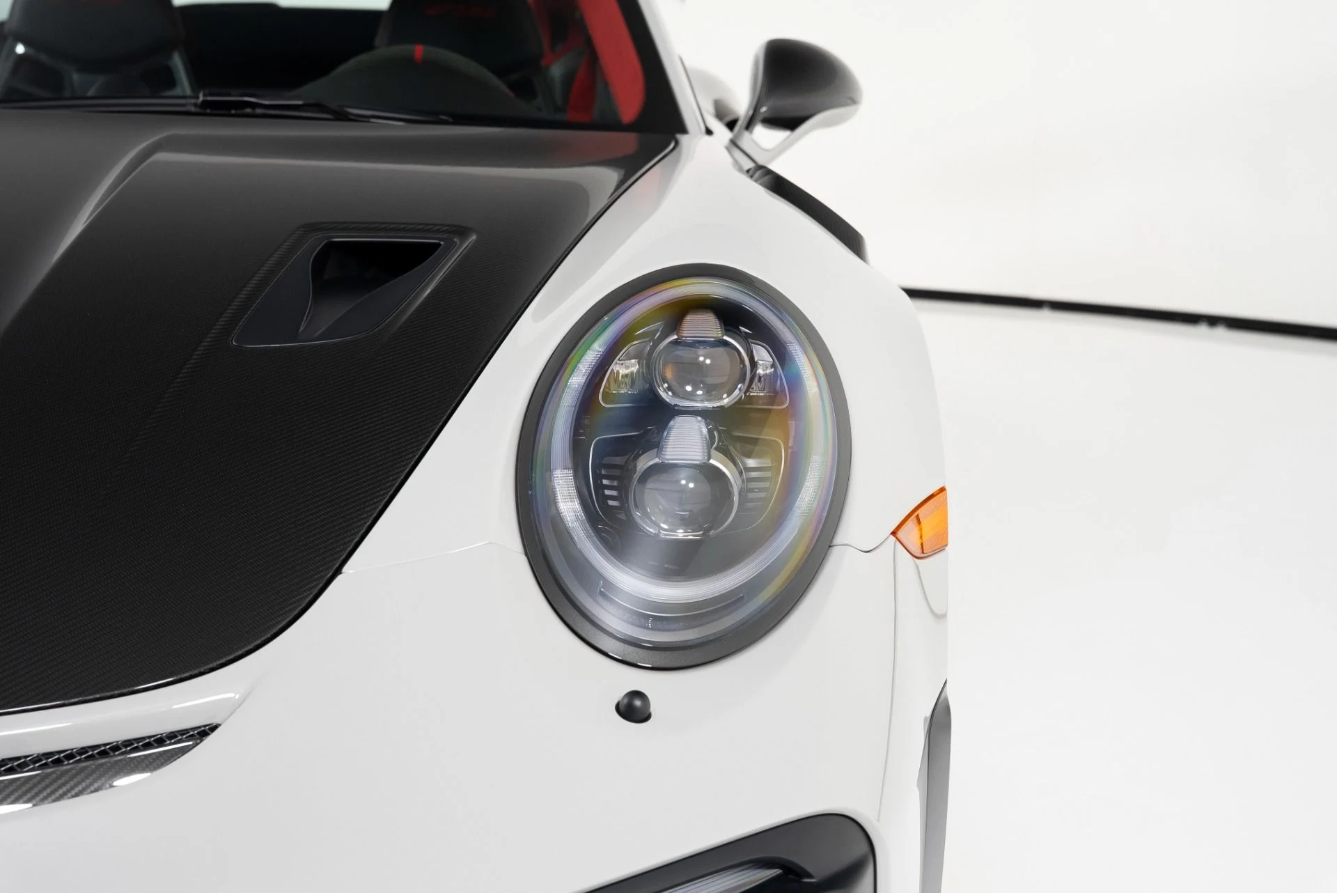 mph044_3418692240_Used_2018_Porsche_911_GT_2_RS_1756256413_4b1d40fe16