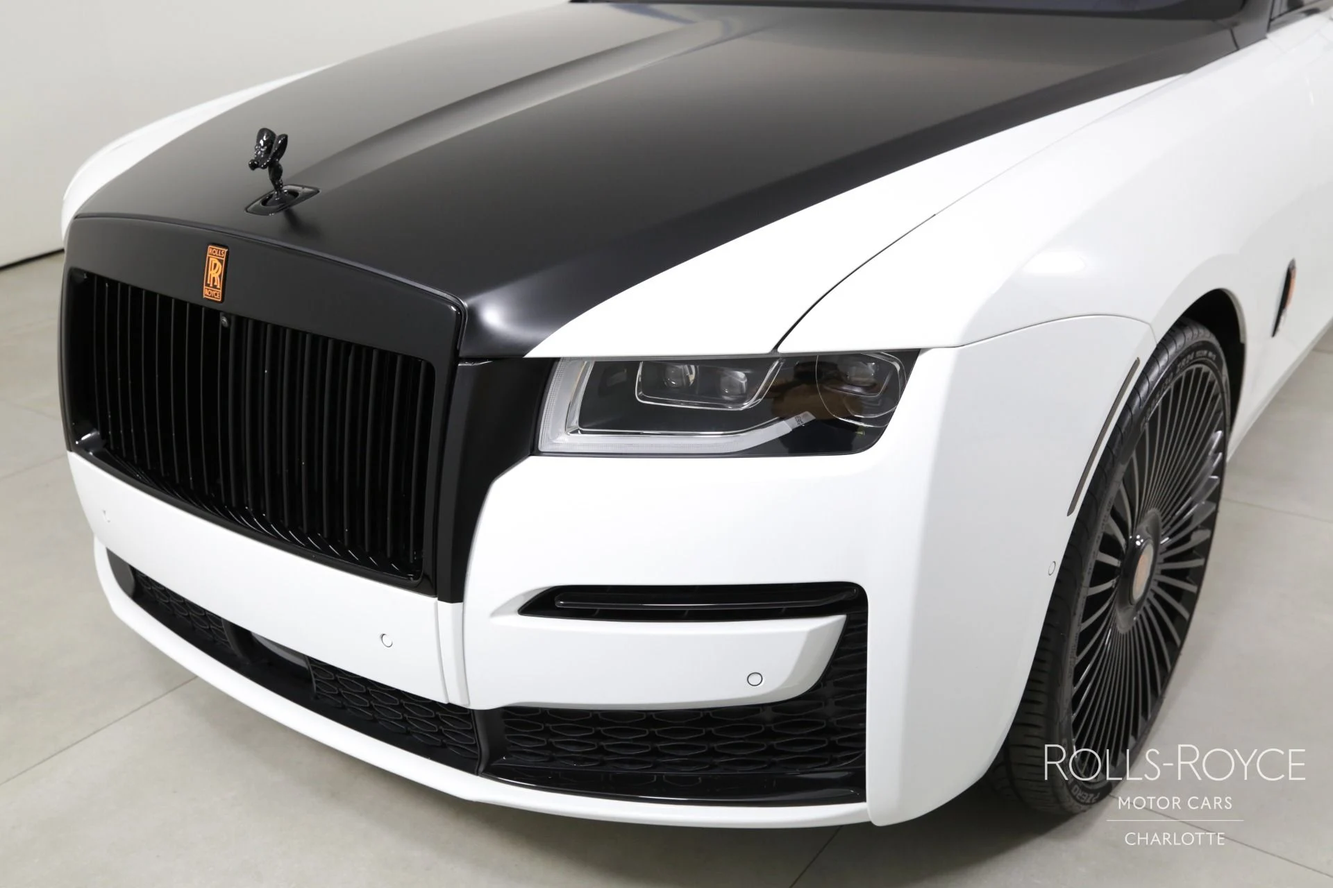 mph044_3420139206_Used_2021_Rolls_Royce_Ghost_1738596295_578edd1de2