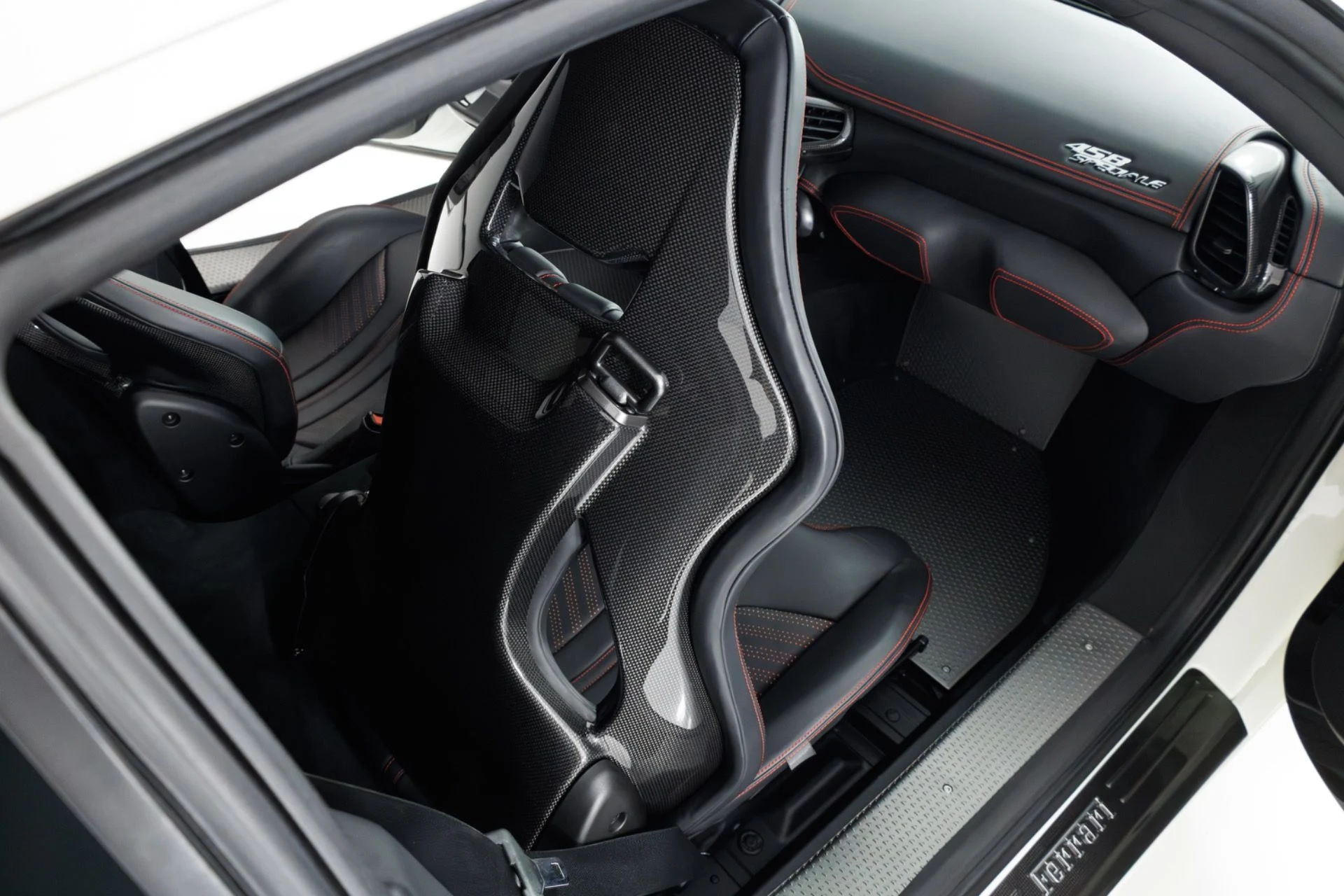 mph044_3422786159_Used_2014_Ferrari_458_Italia_Speciale_1773085151_d3cc07de20