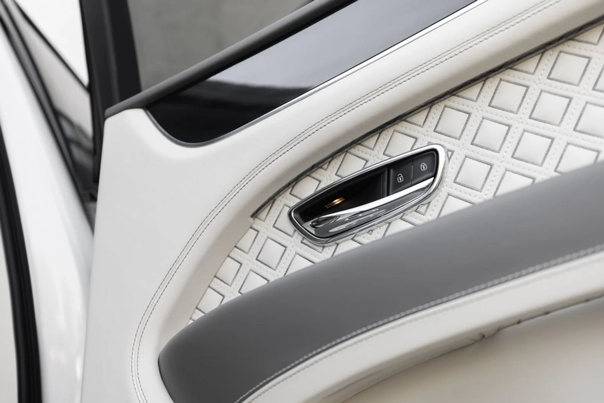 mph044_3438242252_1eb10b66a18fb3d7c00095bf64b8cd35x_8aa903f728