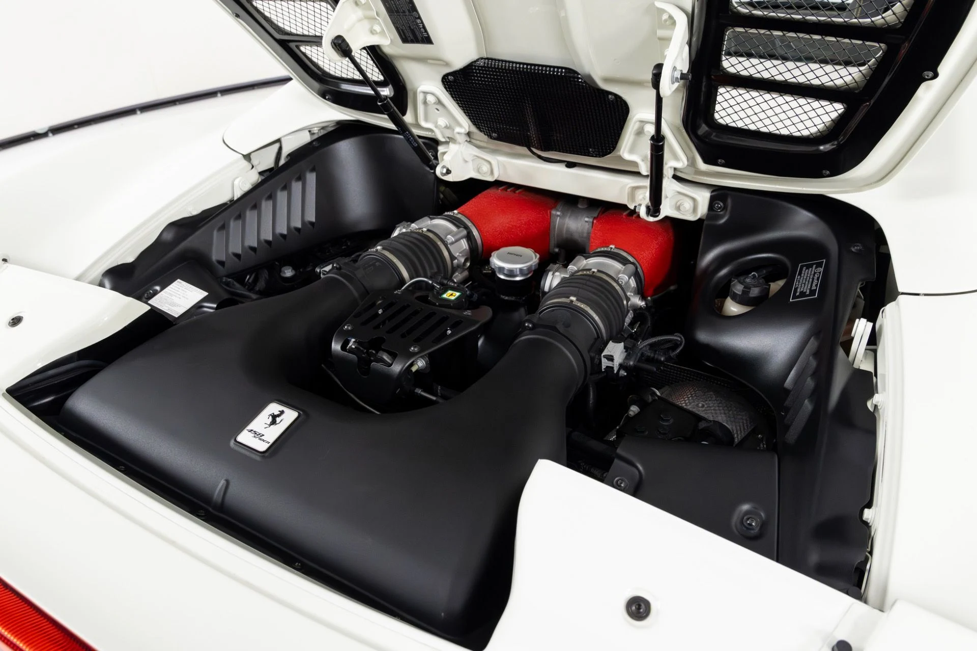 mph044_3446130849_Used_2015_Ferrari_458_Italia_1766013377_4174456bda