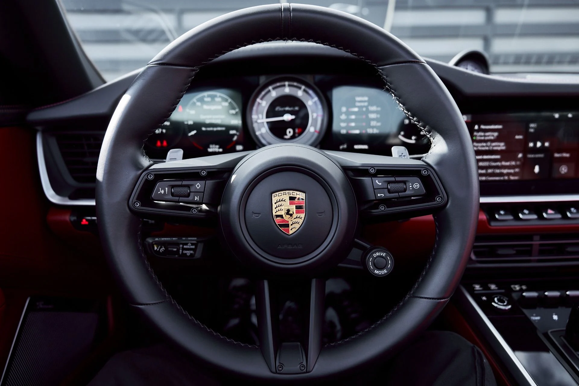 mph044_3476752847_Used_2021_Porsche_911_Turbo_S_1767839106_0123b34a4f