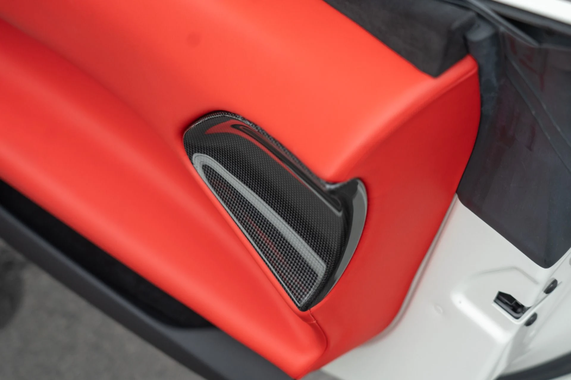 mph044_3486130545_Used_2022_Ferrari_SF_90_Stradale_1759959482_c9ac8857a4