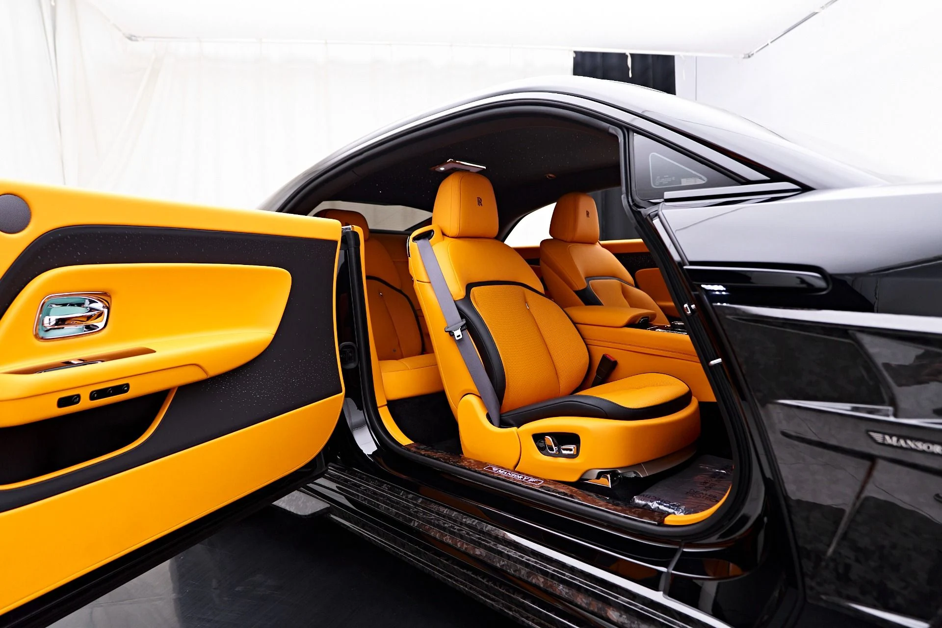 mph044_3491540968_Used_2025_Rolls_Royce_Spectre_Mansory_1756243802_c8451e1c26
