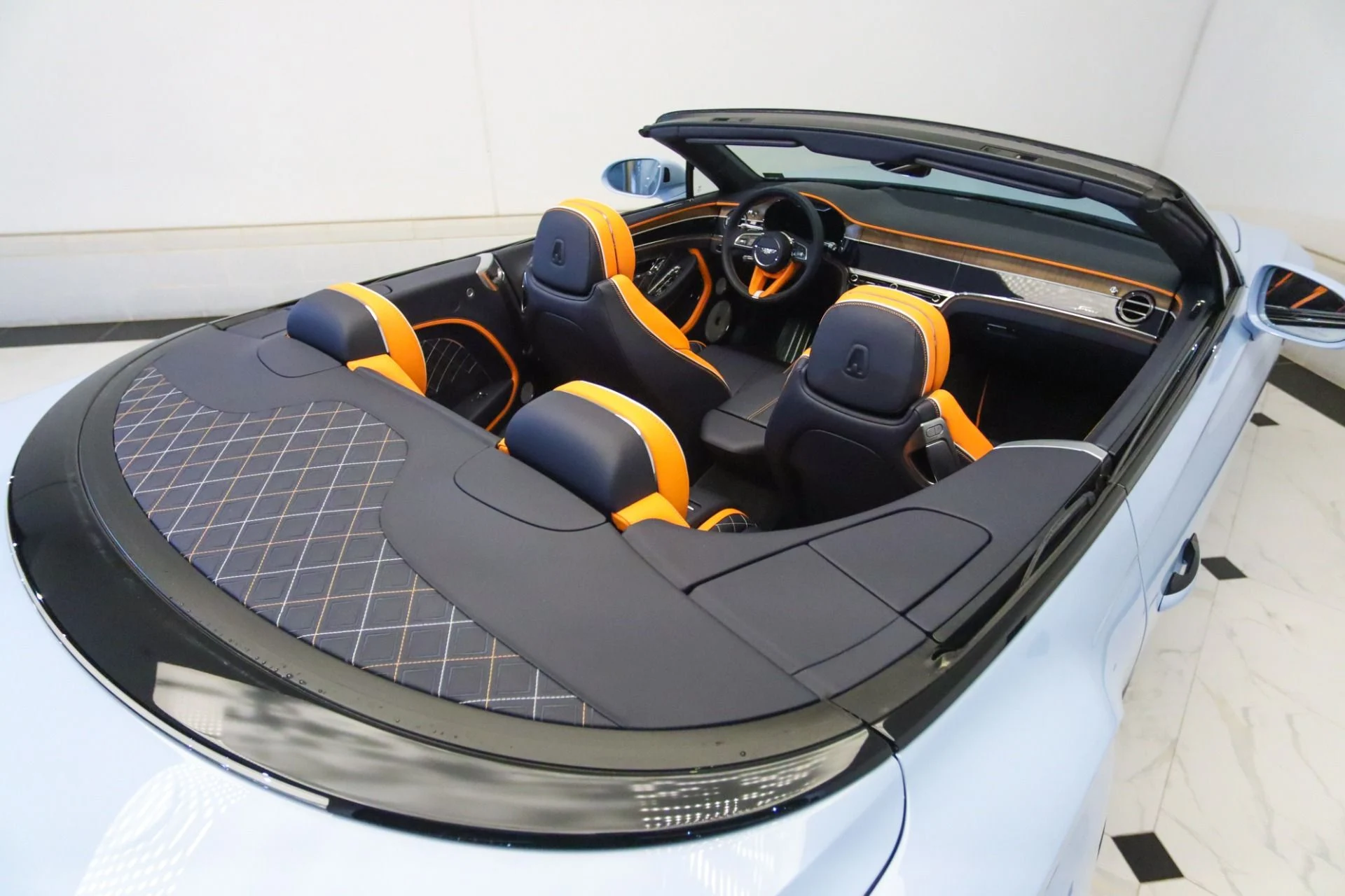 mph044_3493570517_Used_2024_Bentley_Continental_GTC_Speed_1744370072_8f78e4b02e