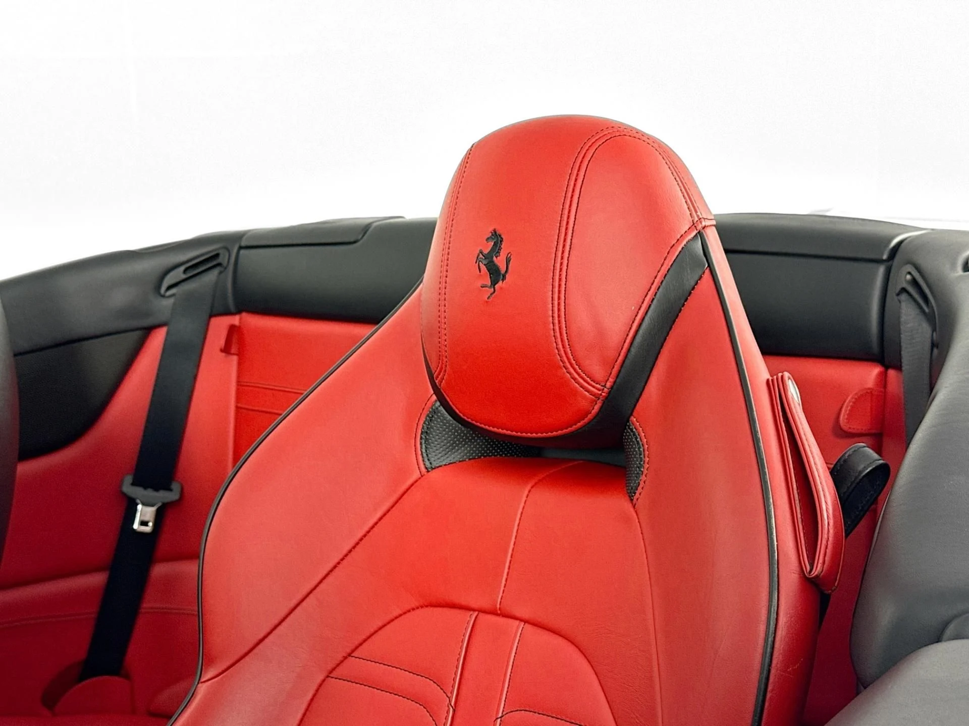 mph044_3495135933_Used_2015_Ferrari_California_T_1782334358_b7d08edc54