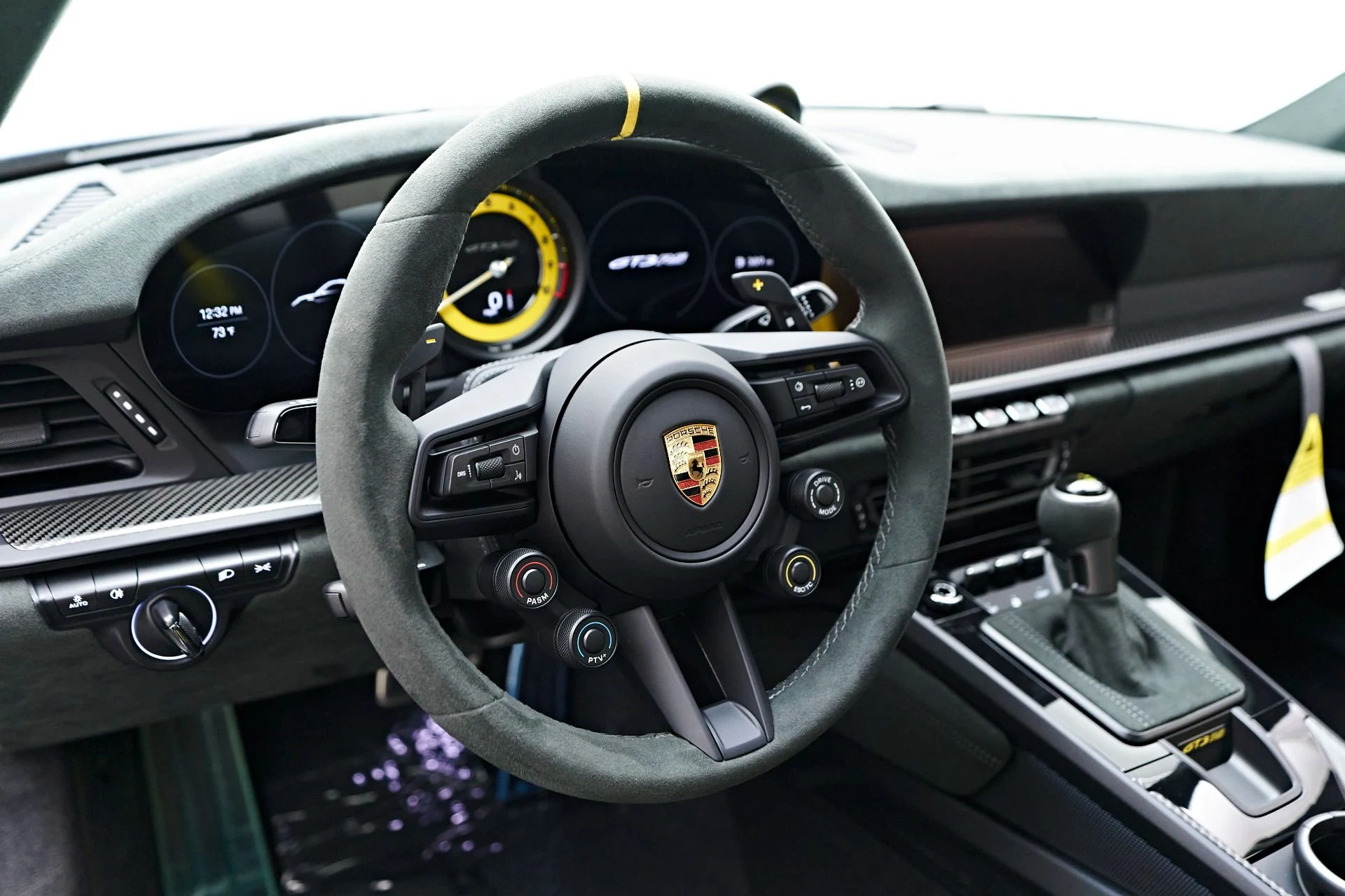mph044_3498868256_Used_2024_Porsche_911_GT_3_RS_1717031598_964a154313