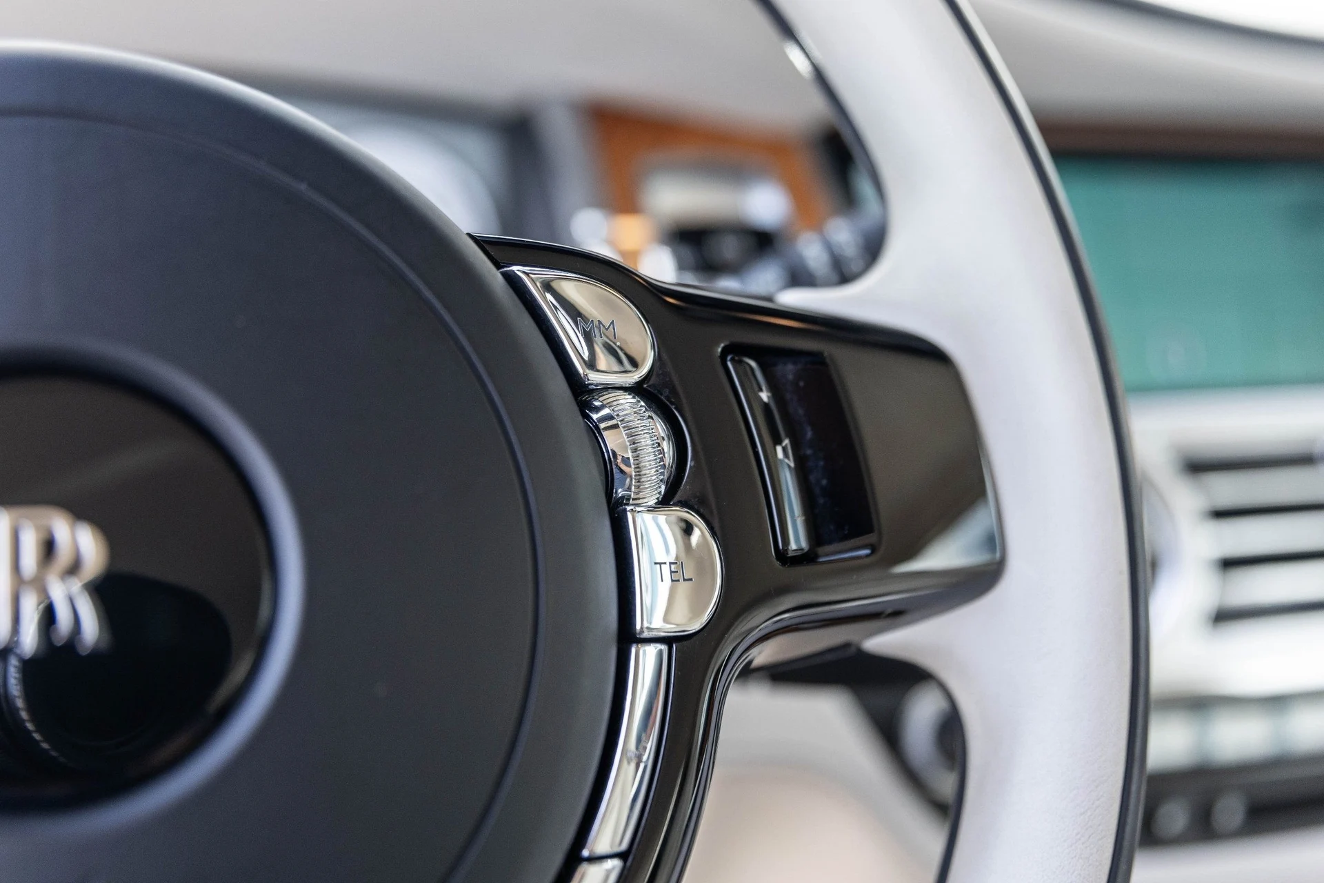 mph044_353281774_Hi_Tech_Luxury_Imports_LLC_SCA_666_D50_HU_107224_image_44_92fb2915ef