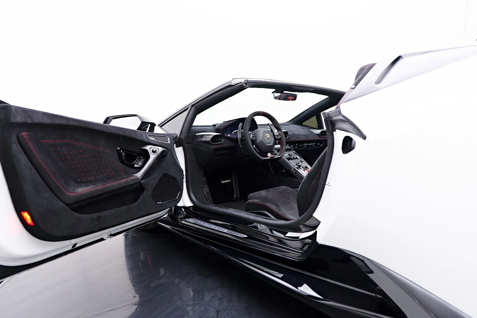 mph044_3534476151_Used_2018_Lamborghini_Huracan_Performante_1754074926_787692da80