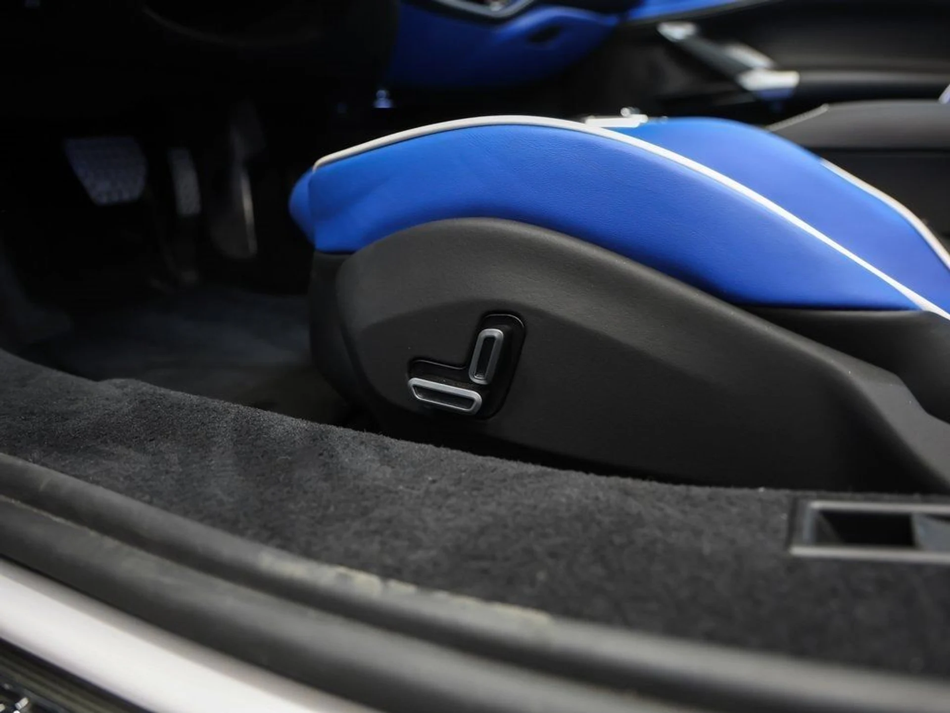 mph044_3540698506_45_a7b3104059