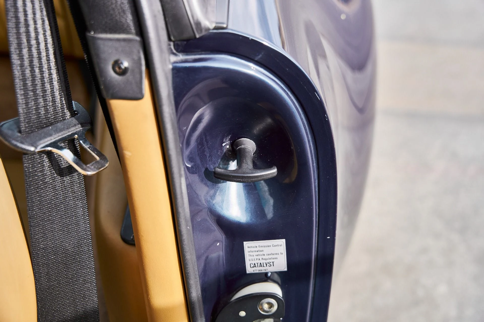 mph044_3546861528_Used_1997_Porsche_911_Turbo_1770864829_3b4e531b4a