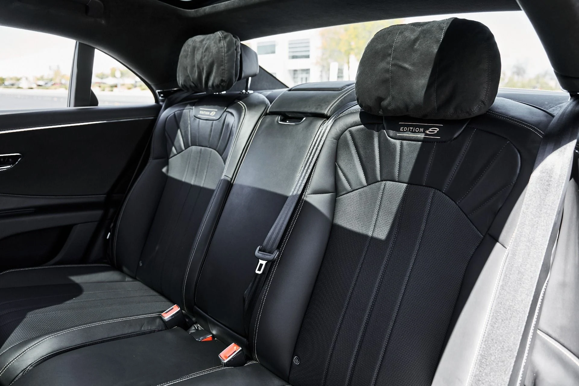 mph044_3547779842_Used_2024_Bentley_Flying_Spur_1782150700_70970966b6