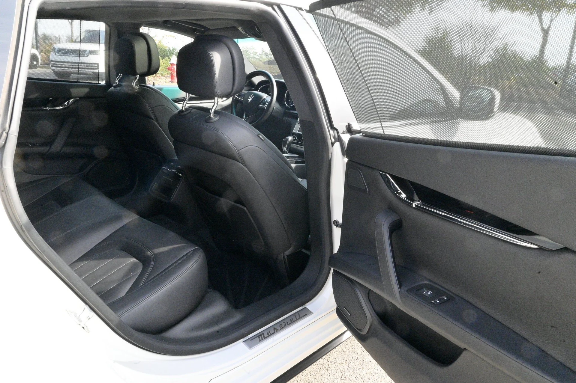 mph044_3550180942_b36e732f2d5a454481ba94bcd517c14b_711a567585