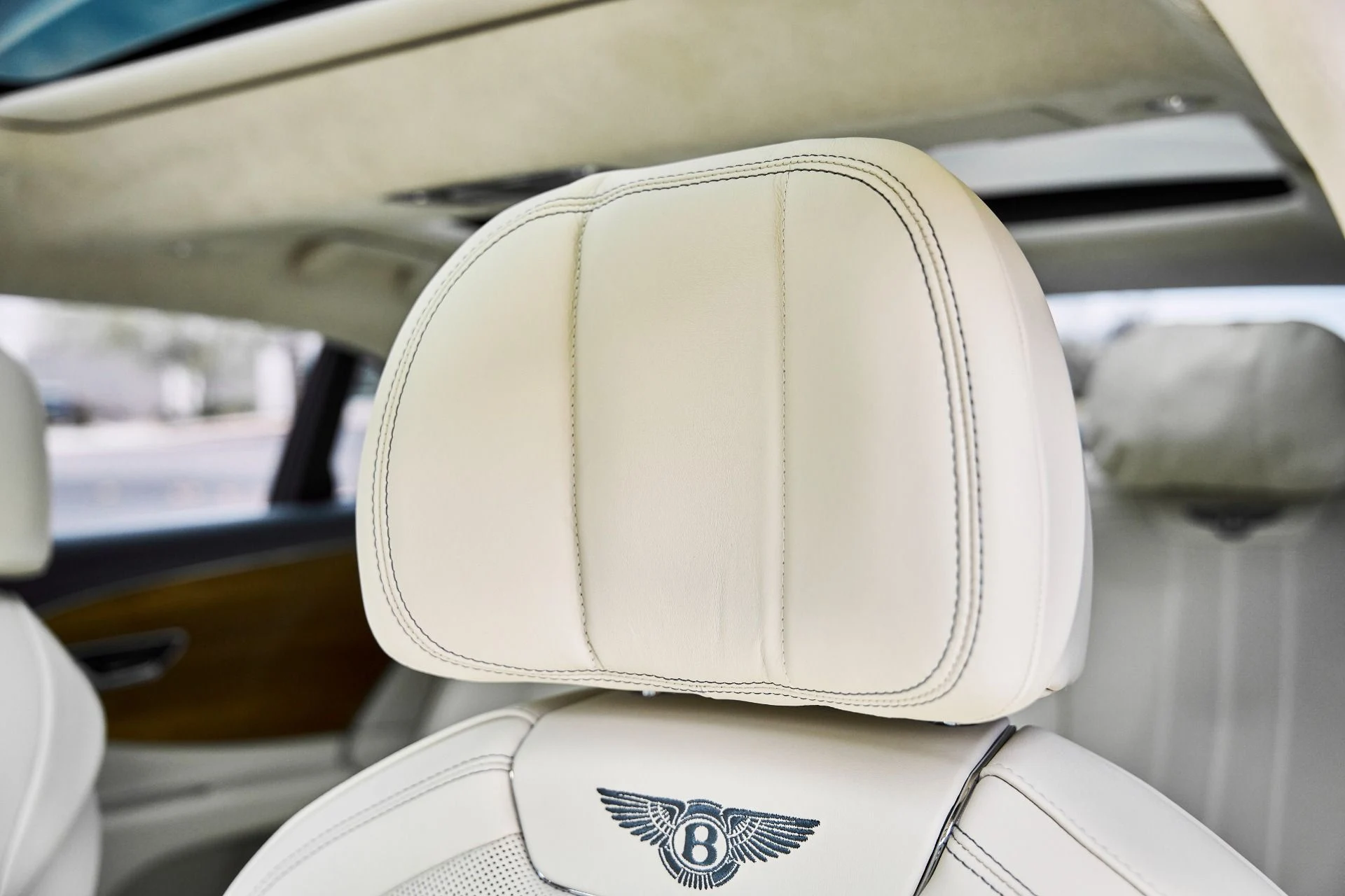 mph044_3553732948_Used_2021_Bentley_Flying_Spur_V8_1779867090_b9562b6819