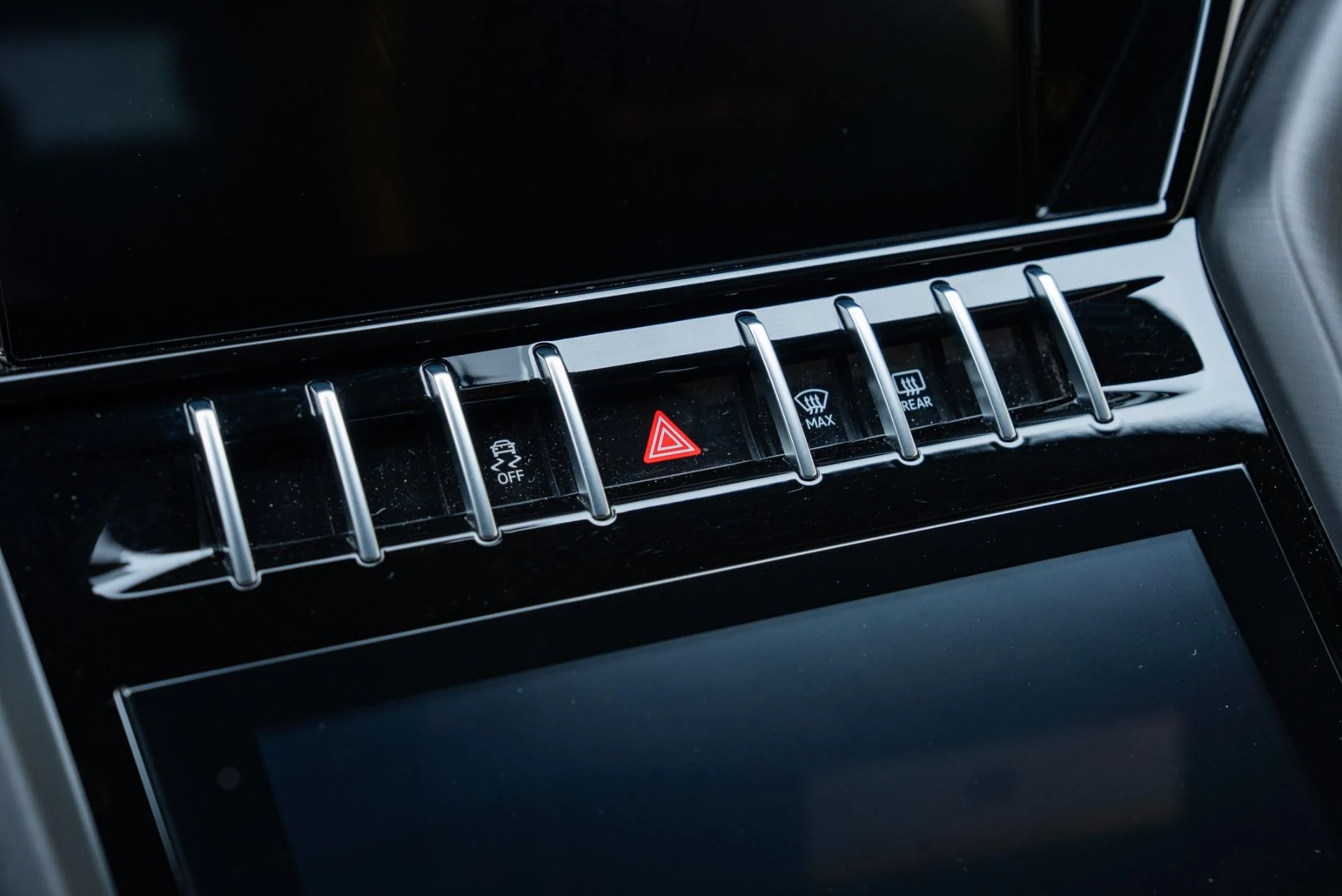 mph044_3564763255_Used_2024_Lamborghini_Urus_S_1778704805_4efc595c1b
