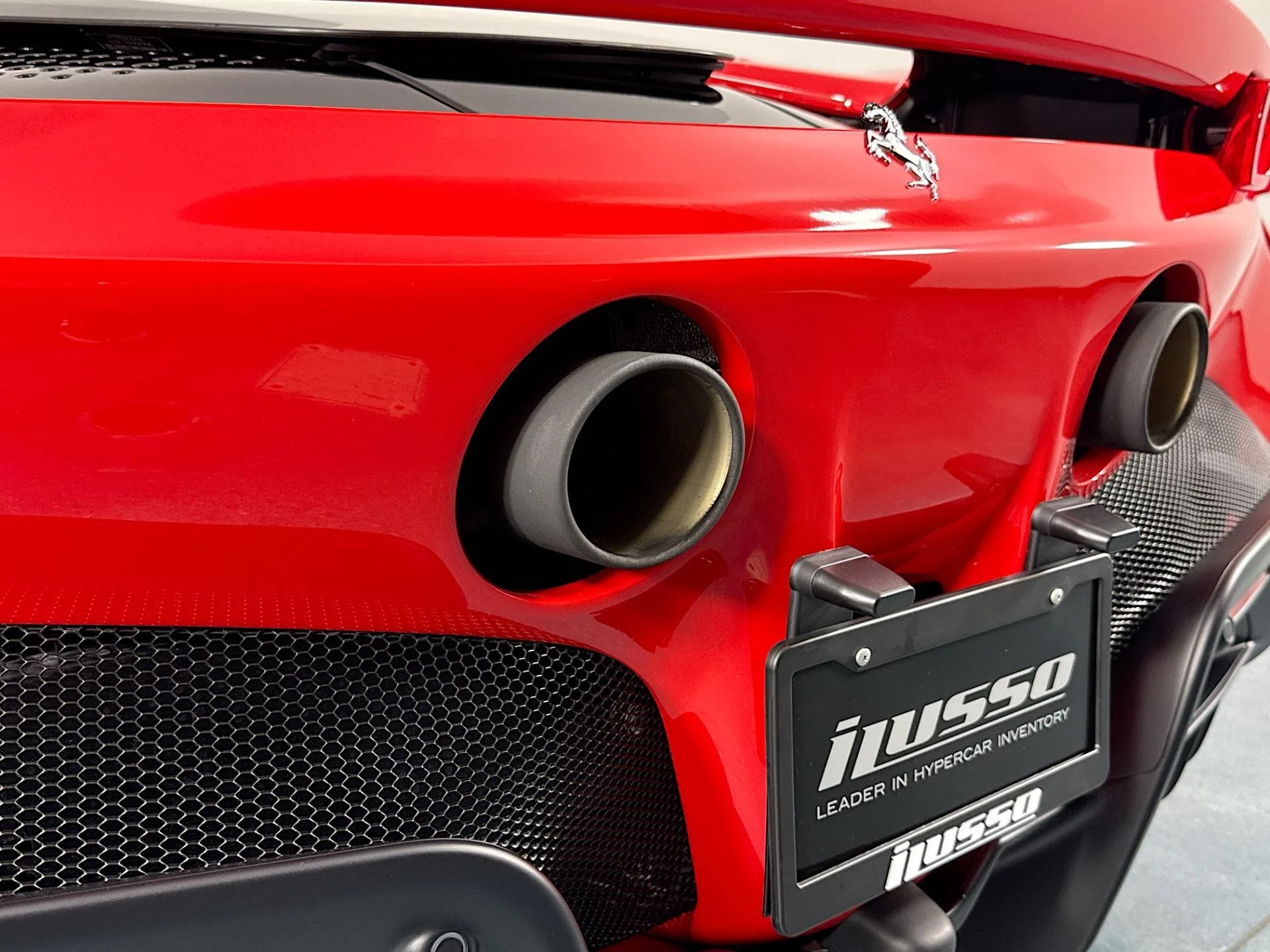mph044_356615996_Used_2025_Ferrari_SF_90_Spider_1784143818_56905033b4