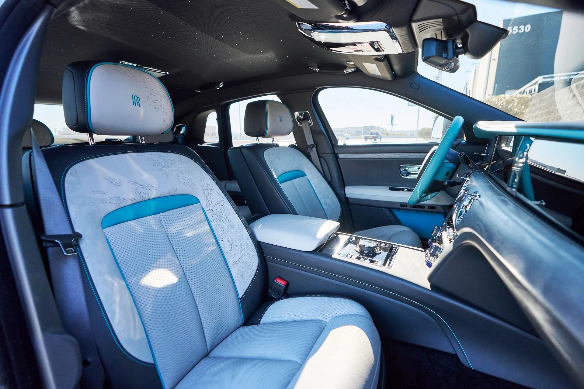 mph044_3583362464_Used_2025_Rolls_Royce_Ghost_Base_1765592224_94461f8ba2