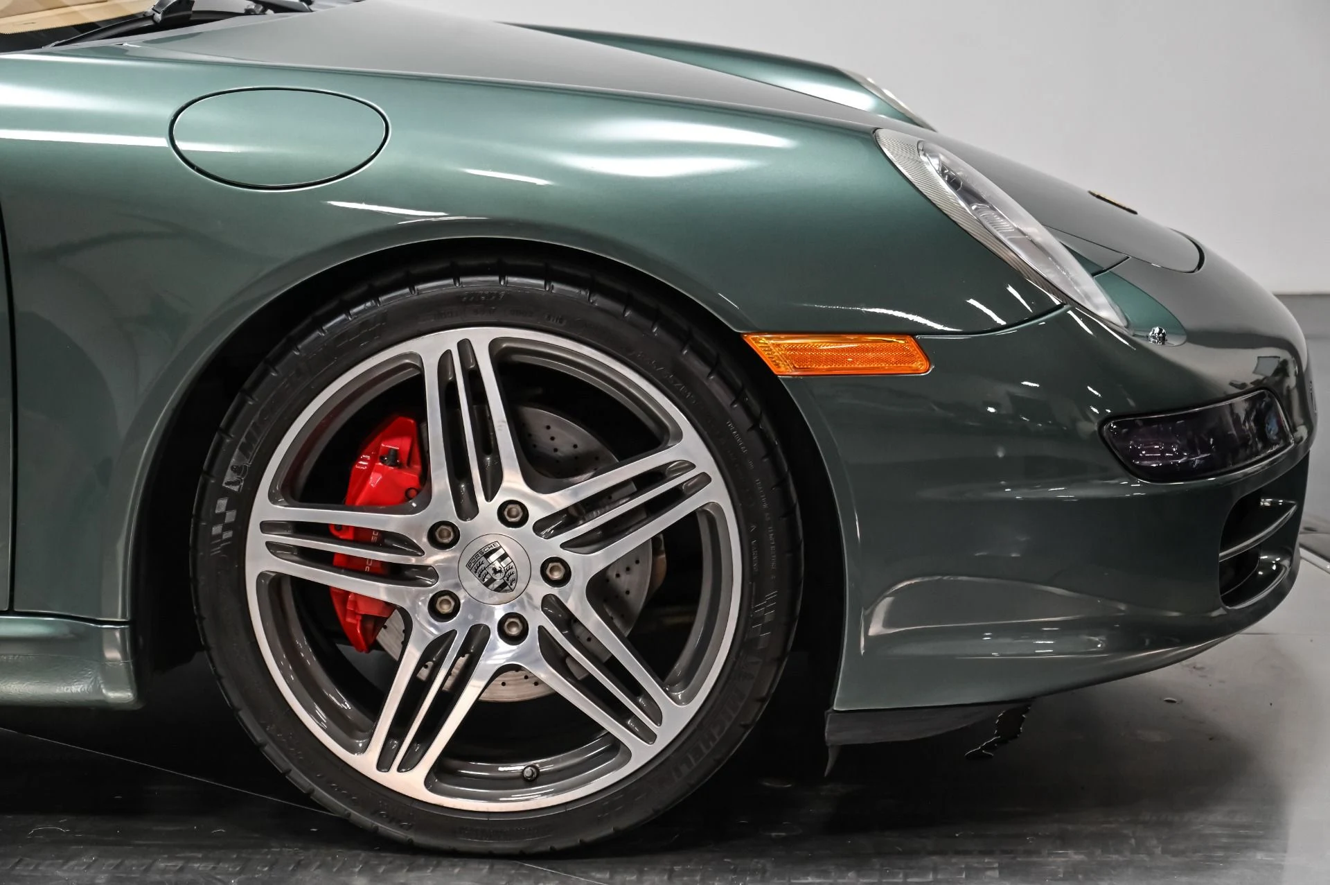 mph044_3589428553_Used_2008_Porsche_911_1755633650_57ee4728b0