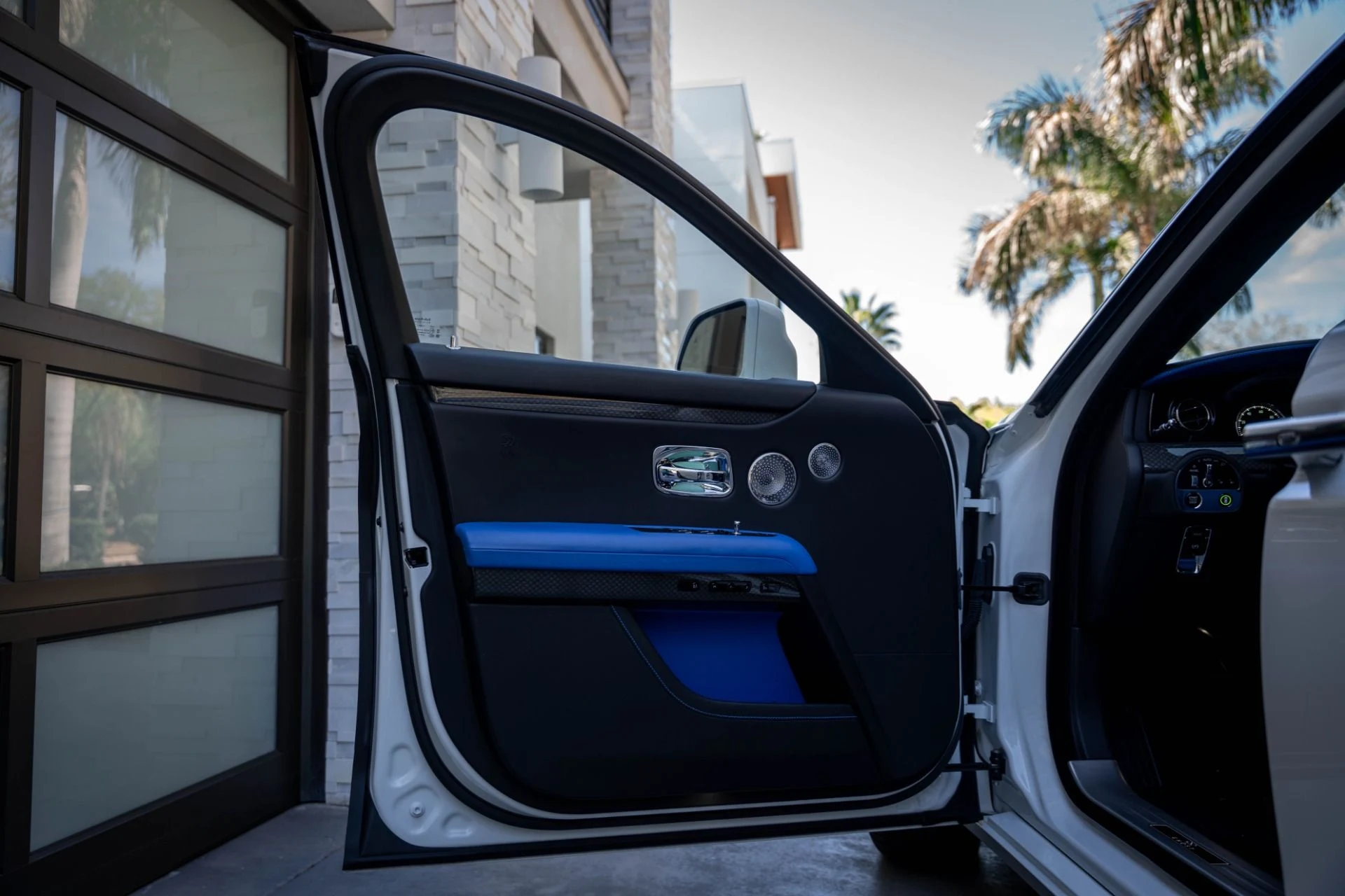 mph044_3597943548_Used_2022_Rolls_Royce_Black_Badge_Ghost_1772144712_78685de298