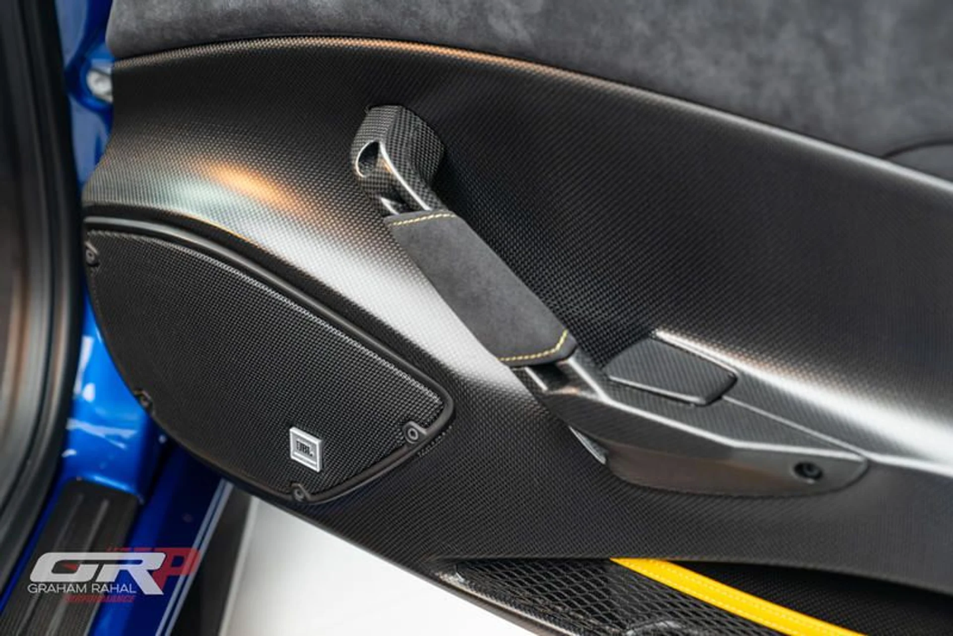 mph044_360744293_F8504513_B33_D_435_D_93_B3_B9_ABDC_1_BD_039_99f39d1132