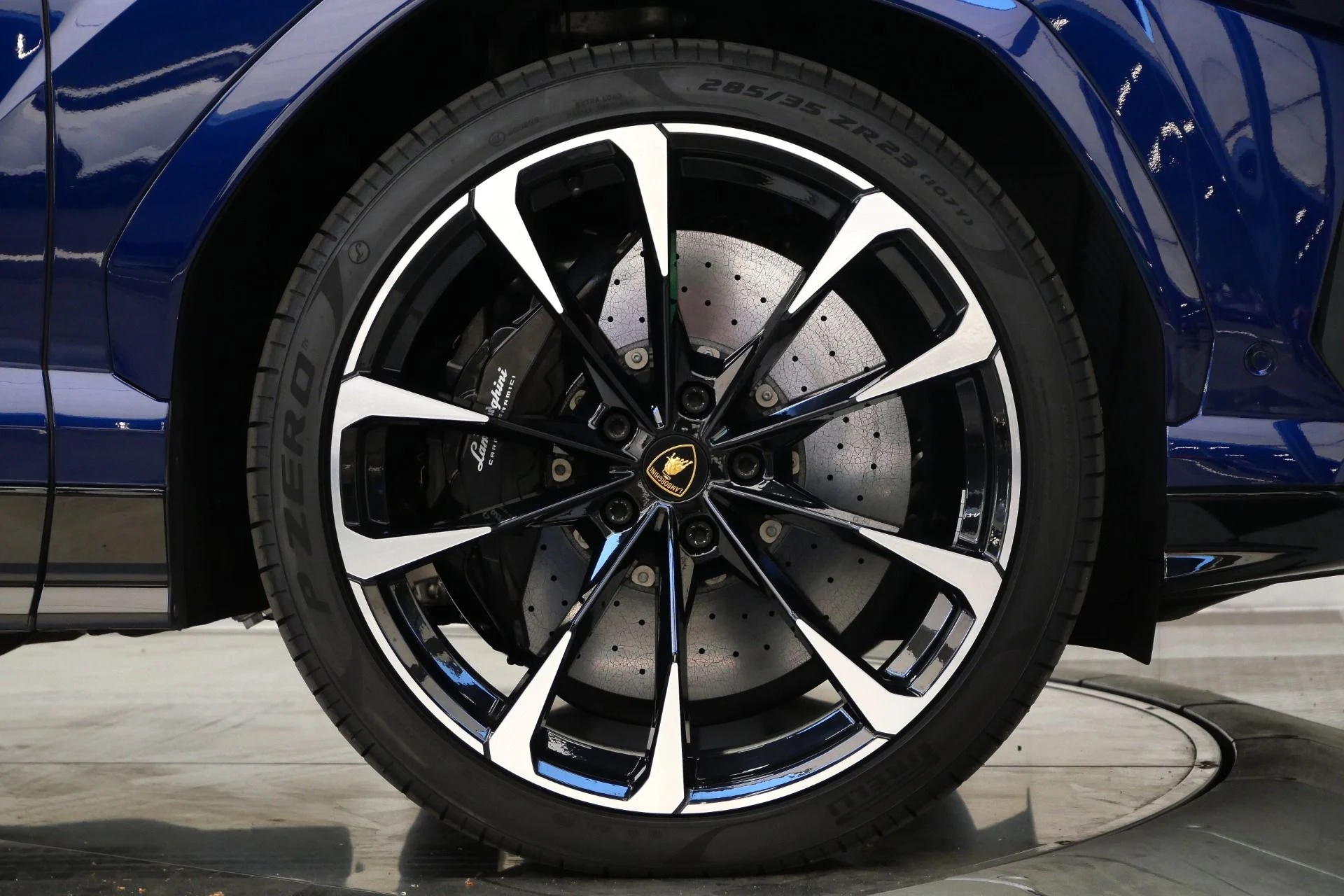 mph044_3607799062_Used_2022_Lamborghini_Urus_23_Inch_Wheels_Two_Tone_Interior_Bang_and_Olufsen_Audio_1775677581_84870226f0