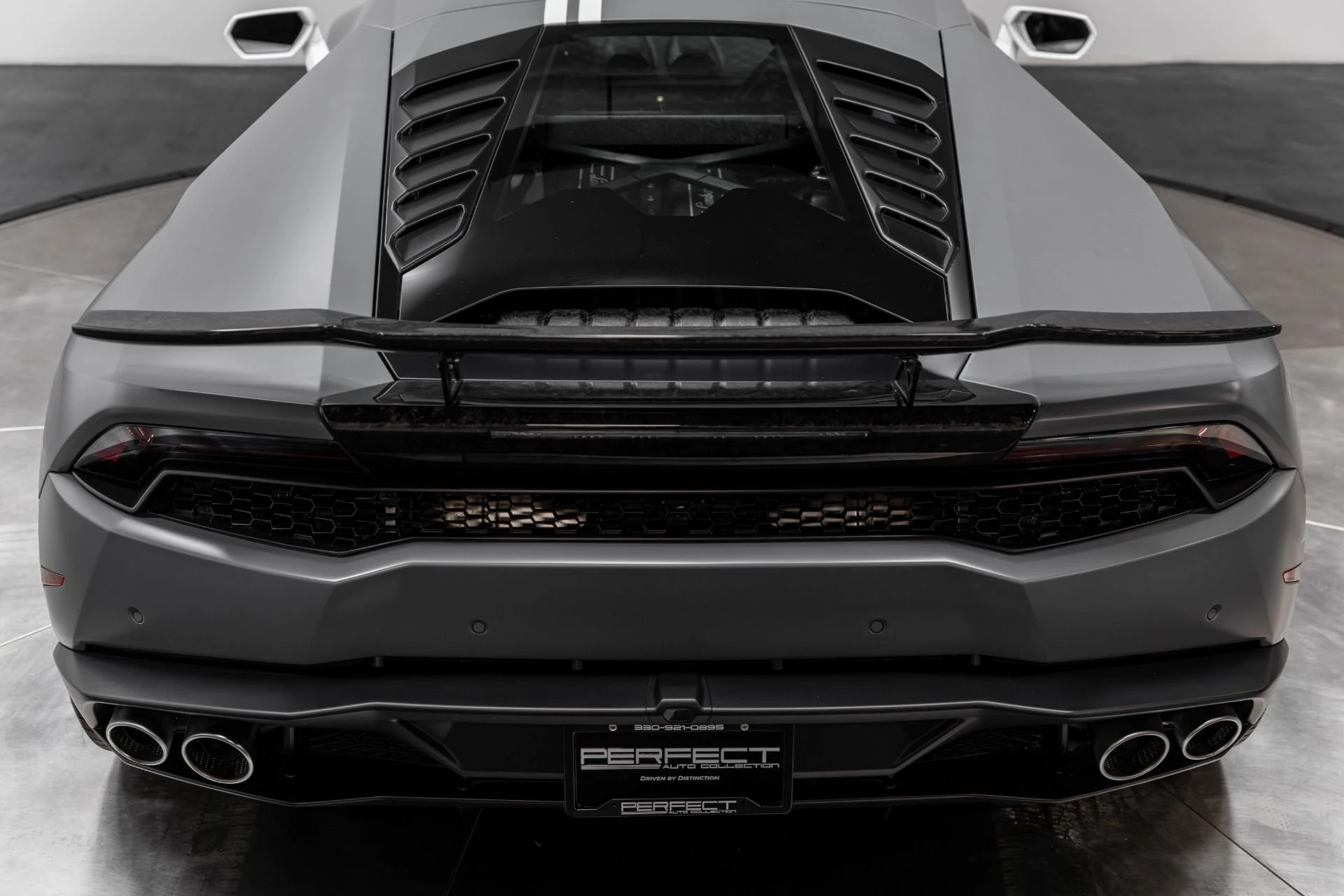 mph044_3619419823_Used_2017_Lamborghini_Huracan_1765410503_fd3a1b3d14