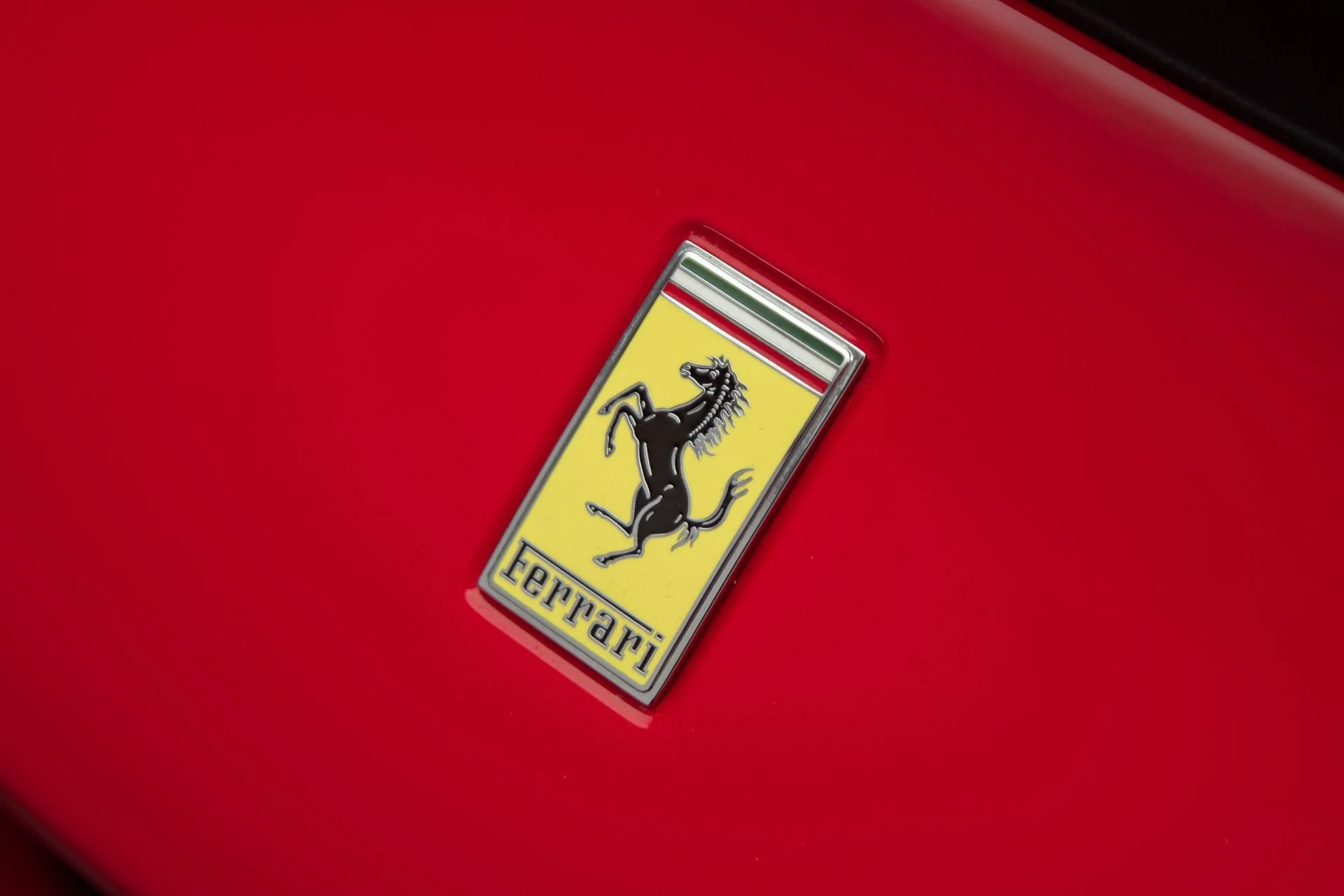 mph044_3621355580_0d6211fadbd043ecb9db092653adcffc_5586f52005