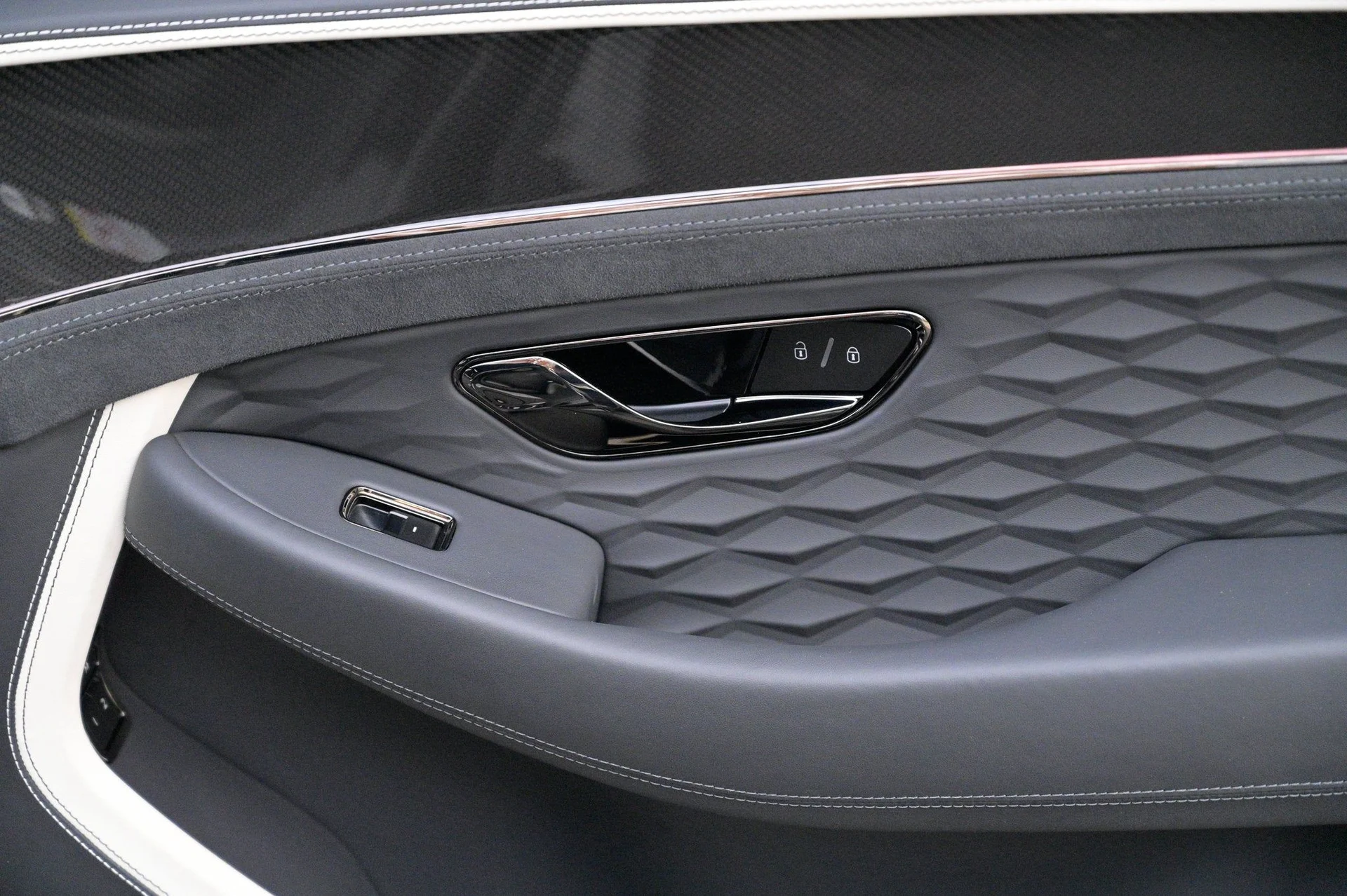 mph044_3629105125_ed1130c9aea4498fa1a9bb0f617facae_a3970e2a3d